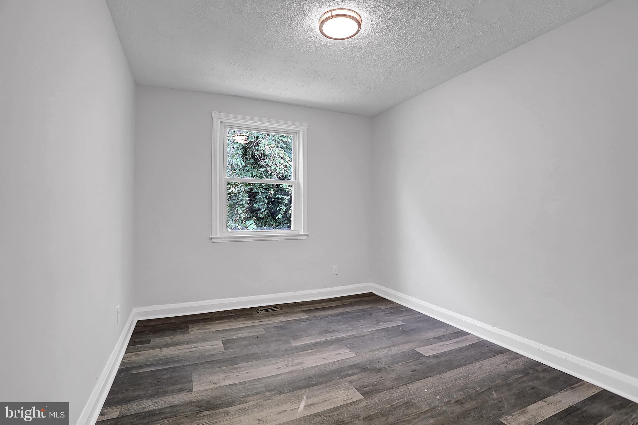 ROSEMONT - Residential Lease