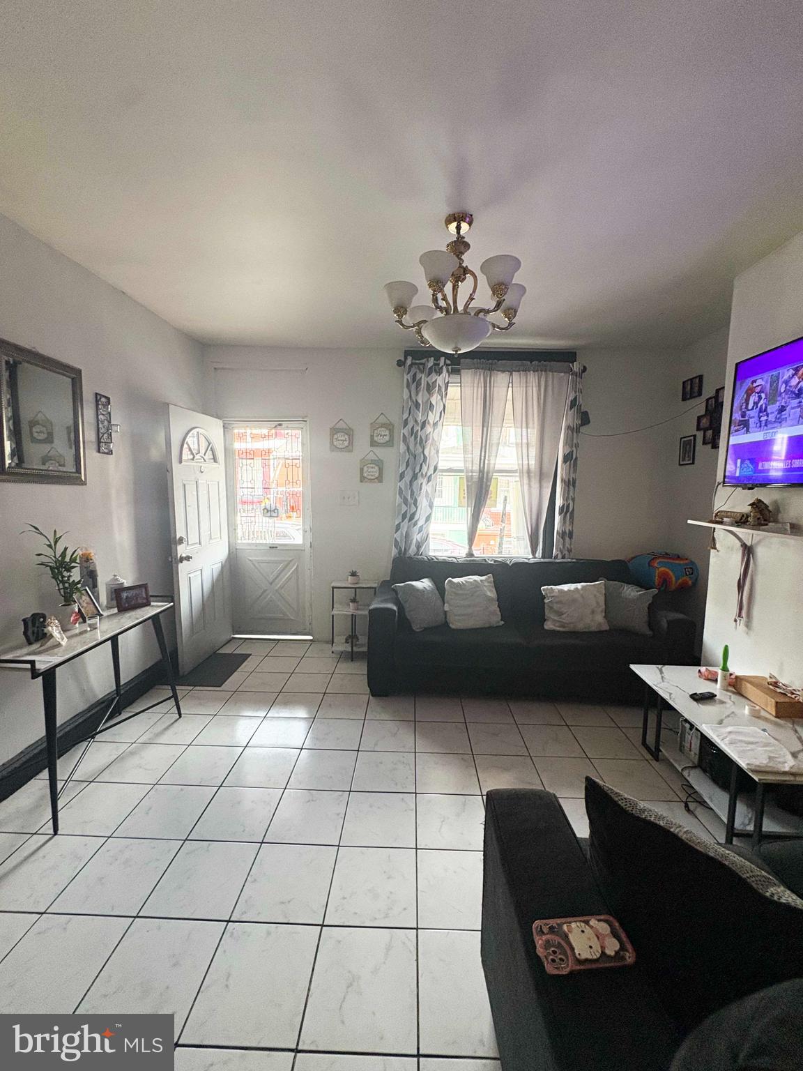 3246 N PHILIP STREET