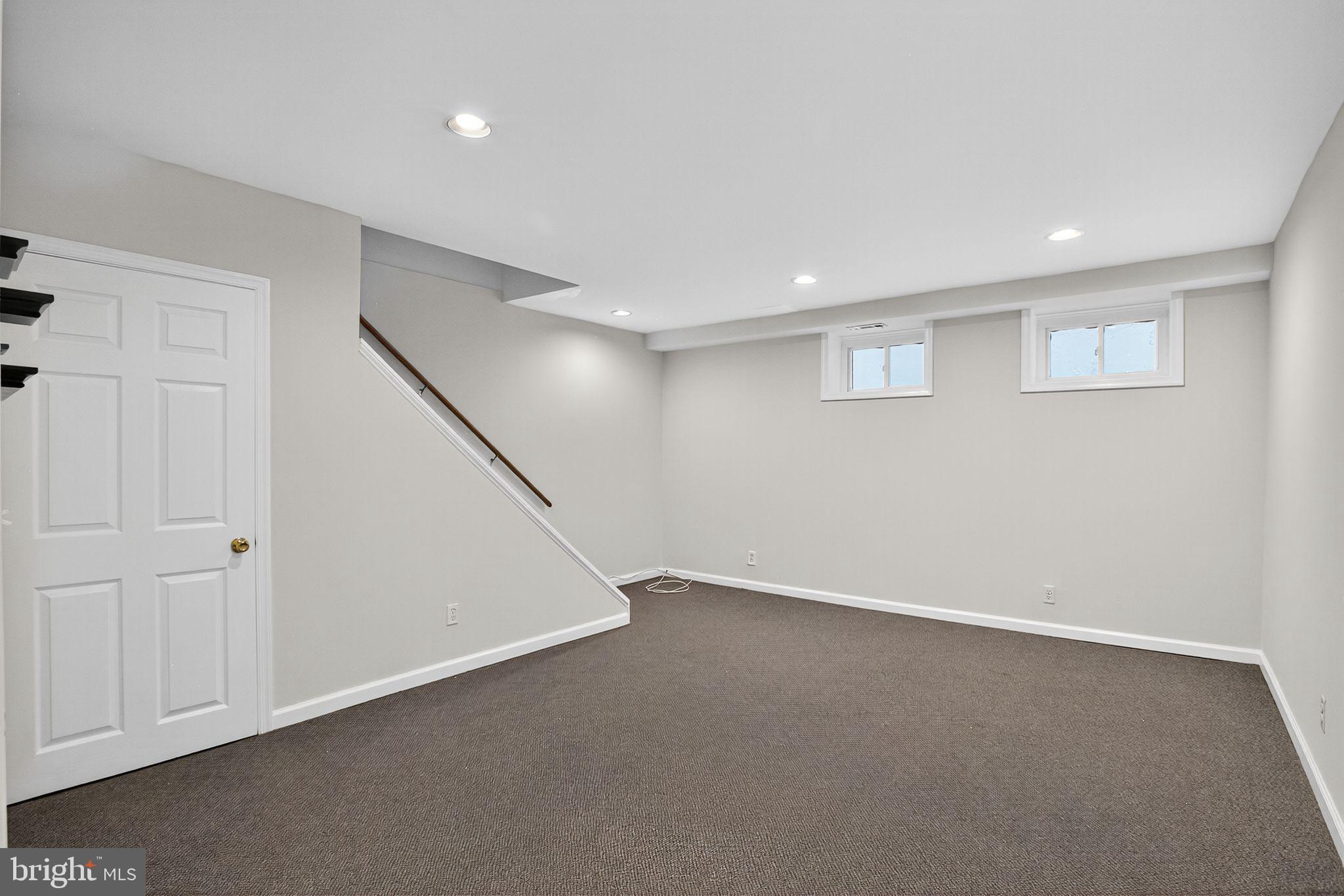 FAIRLINGTON ARBORS - Residential