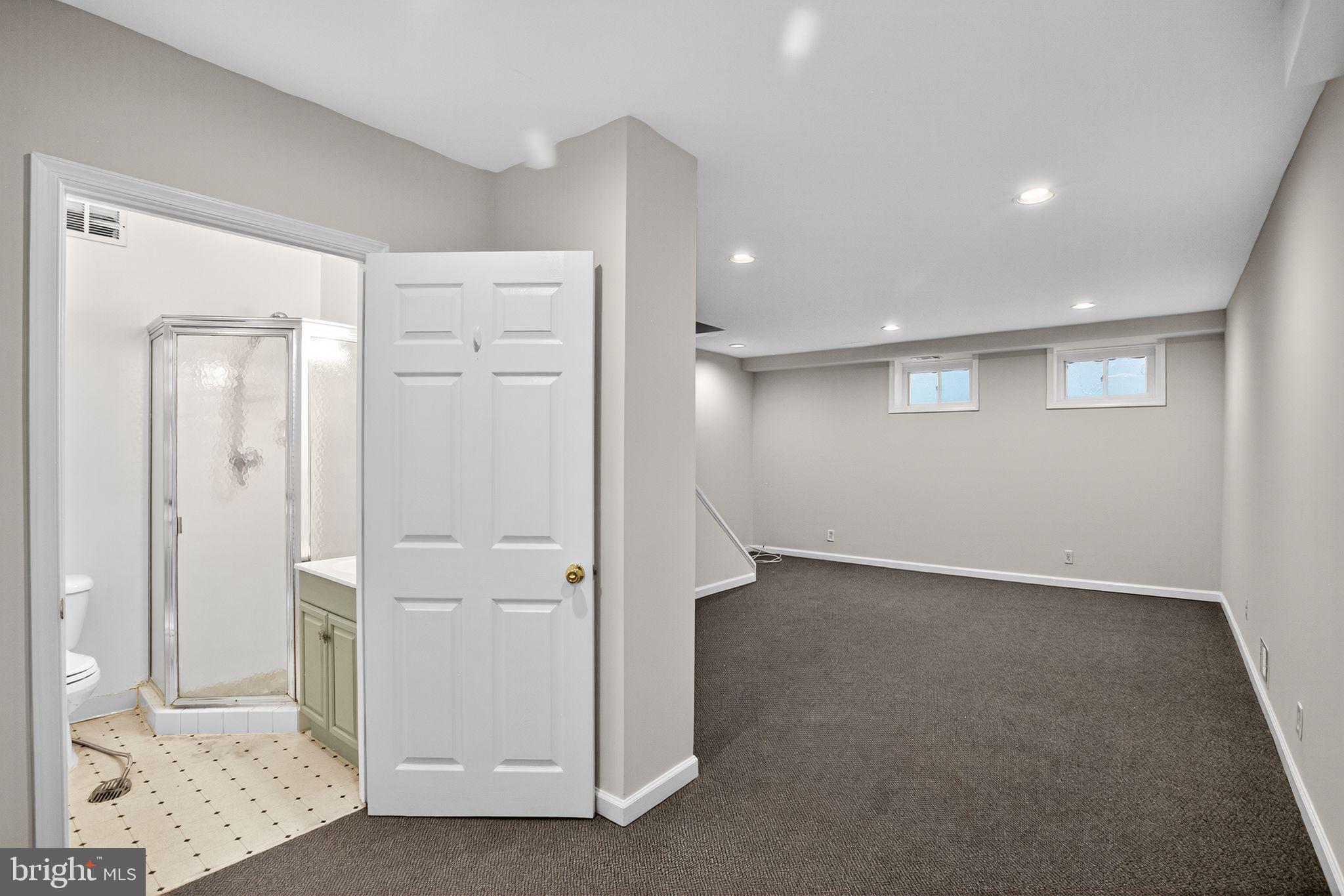 FAIRLINGTON ARBORS - Residential