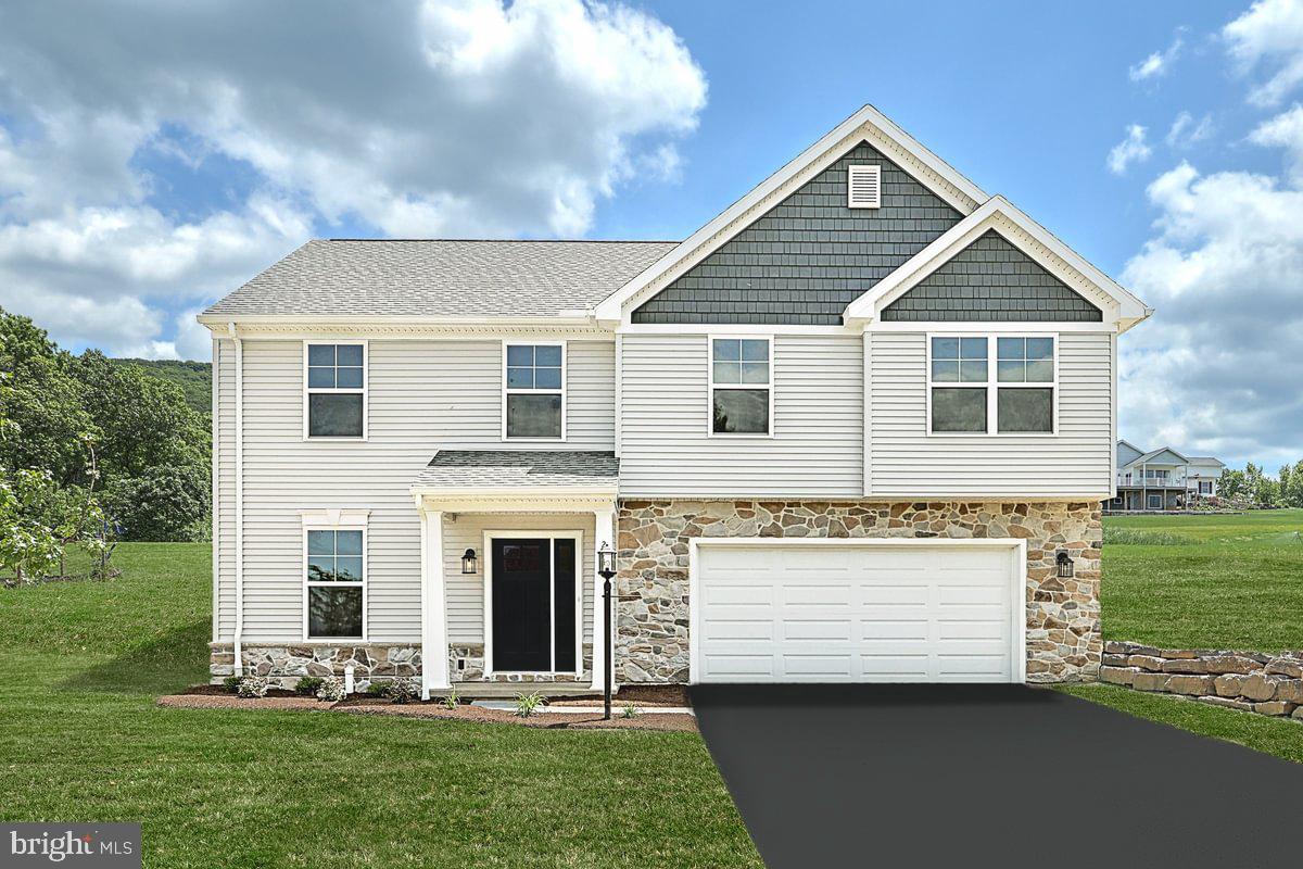 💵 LIMITED OFFER! Get $10,000 to Use As You Choose on a Spec Home! 📃 Full details in attached brochure.
Welcome to The Monterey—a stunning raised rancher offering comfortable living and functional design. This beautiful home welcomes you with a 2-car built-in garage for convenient parking and storage. On the lower level, discover a versatile flex room, a convenient half bath, and a laundry room for added functionality. The main floor features a spacious family room for relaxing or entertaining, while the kitchen opens into a bright breakfast room for enjoying meals with loved ones. The owner's suite boasts an en-suite bathroom and a large walk-in closet for ample storage and privacy. Two more bedrooms and a full hall bathroom offer comfort everyone. Rest easy with a 10-YEAR WARRANTY included. Don't miss this opportunity!
📸 Photos are of a similar model and may display upgrades not included in the listed price.
Subdivision assessment is pending; MLS reflects zero taxes. Final taxes will be determined based on the improved lot and dwelling assessment.