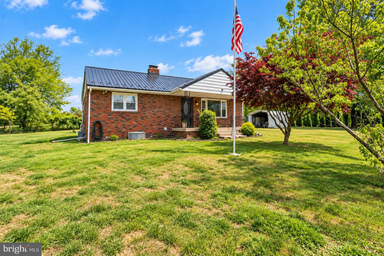 233 MANOR ROAD