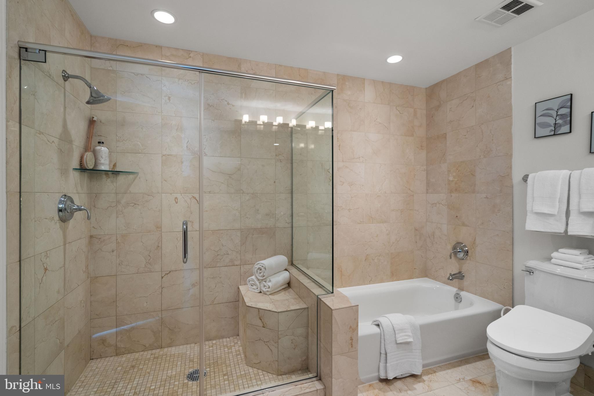 ONE PARK CREST CONDOMINIUM - Residential