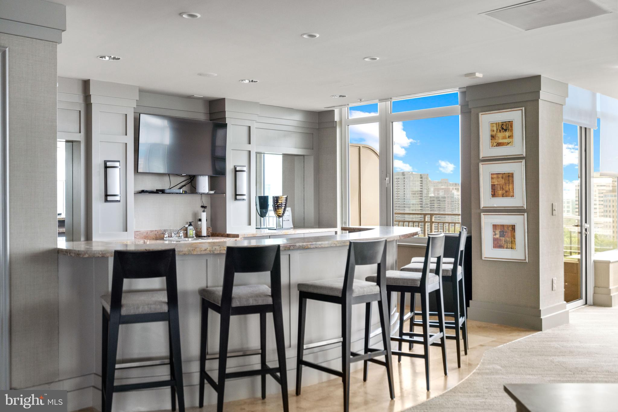 ONE PARK CREST CONDOMINIUM - Residential