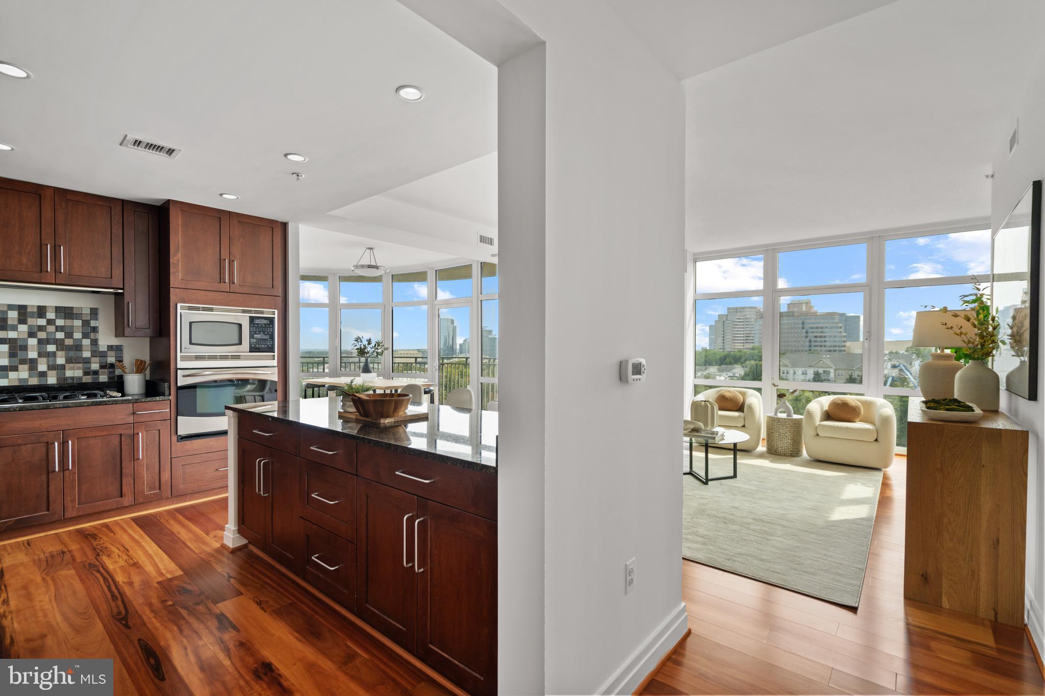 ONE PARK CREST CONDOMINIUM - Residential