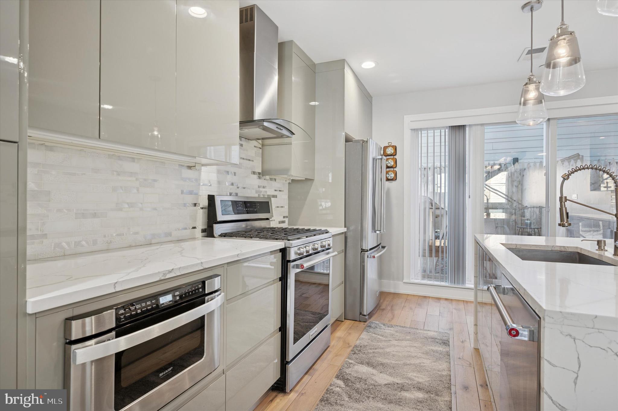 PHILADELPHIA - Residential