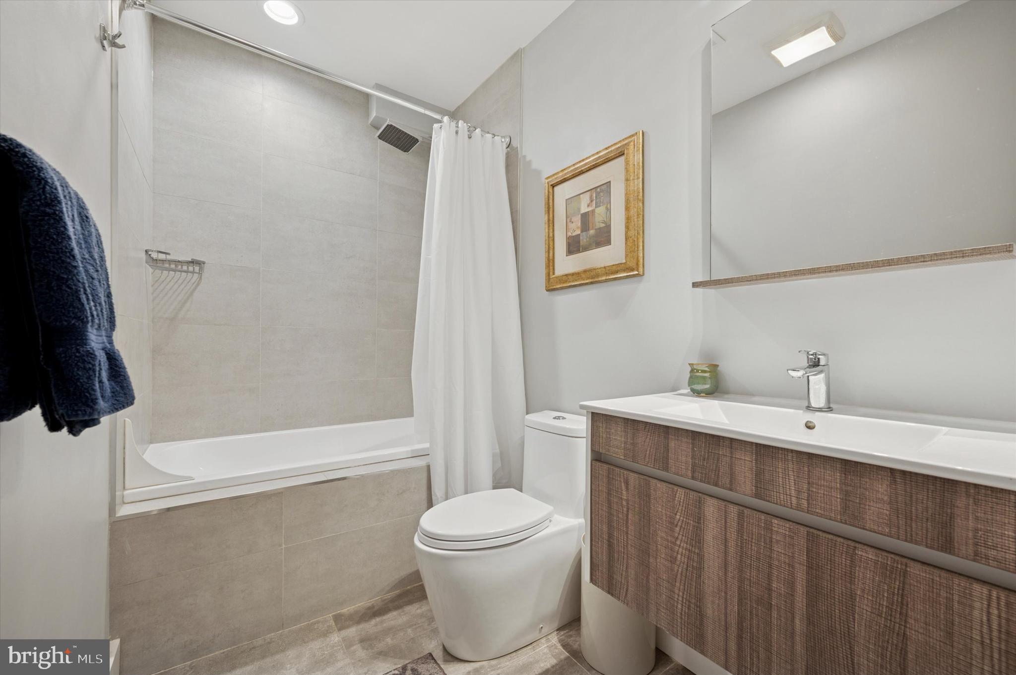 PHILADELPHIA - Residential