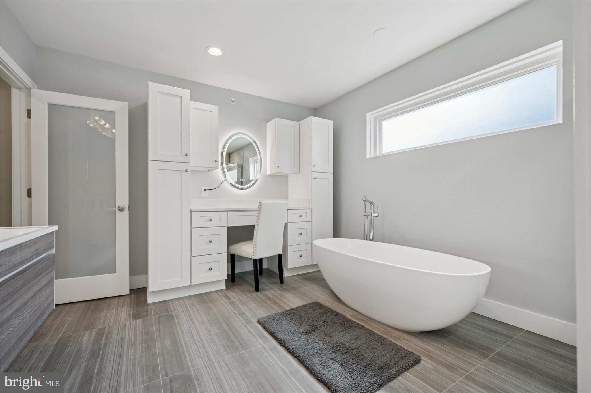 PHILADELPHIA - Residential