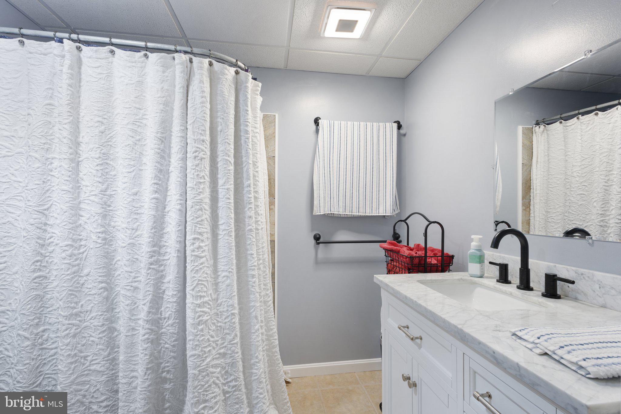 HUNTERS RIDGE - Residential