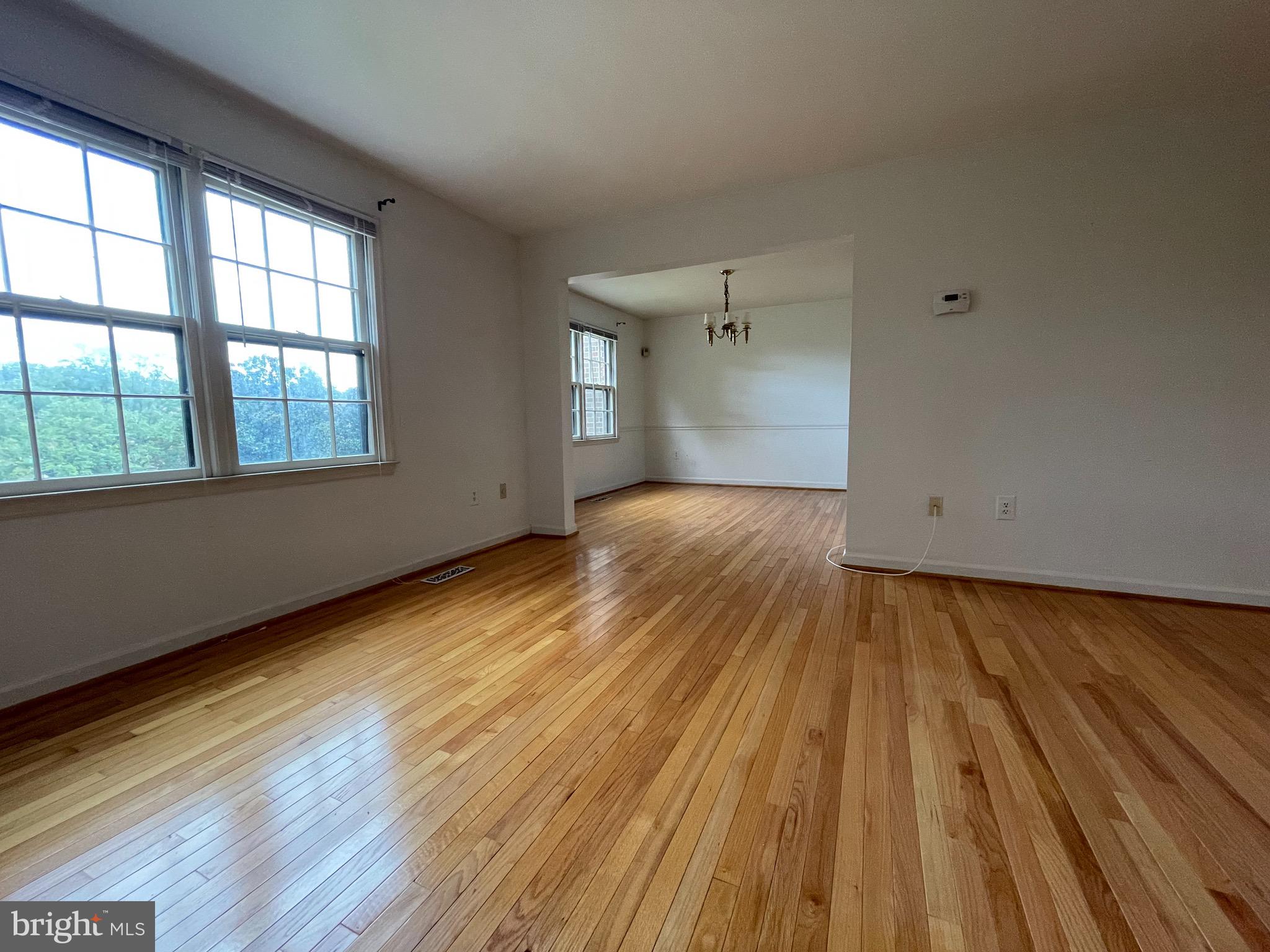 OLD GEORGETOWN VILLAGE - Residential Lease