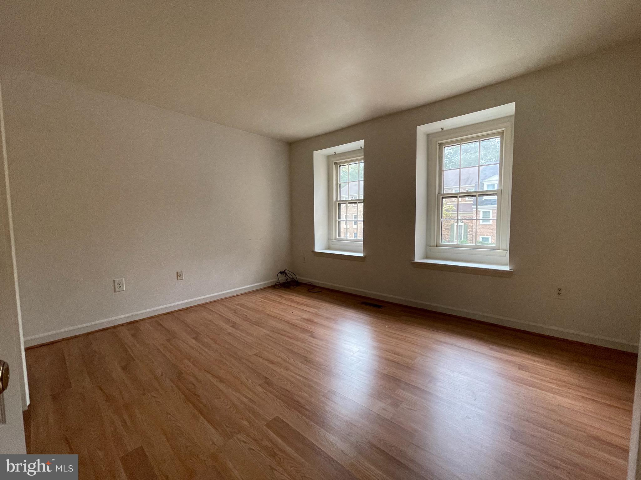 OLD GEORGETOWN VILLAGE - Residential Lease