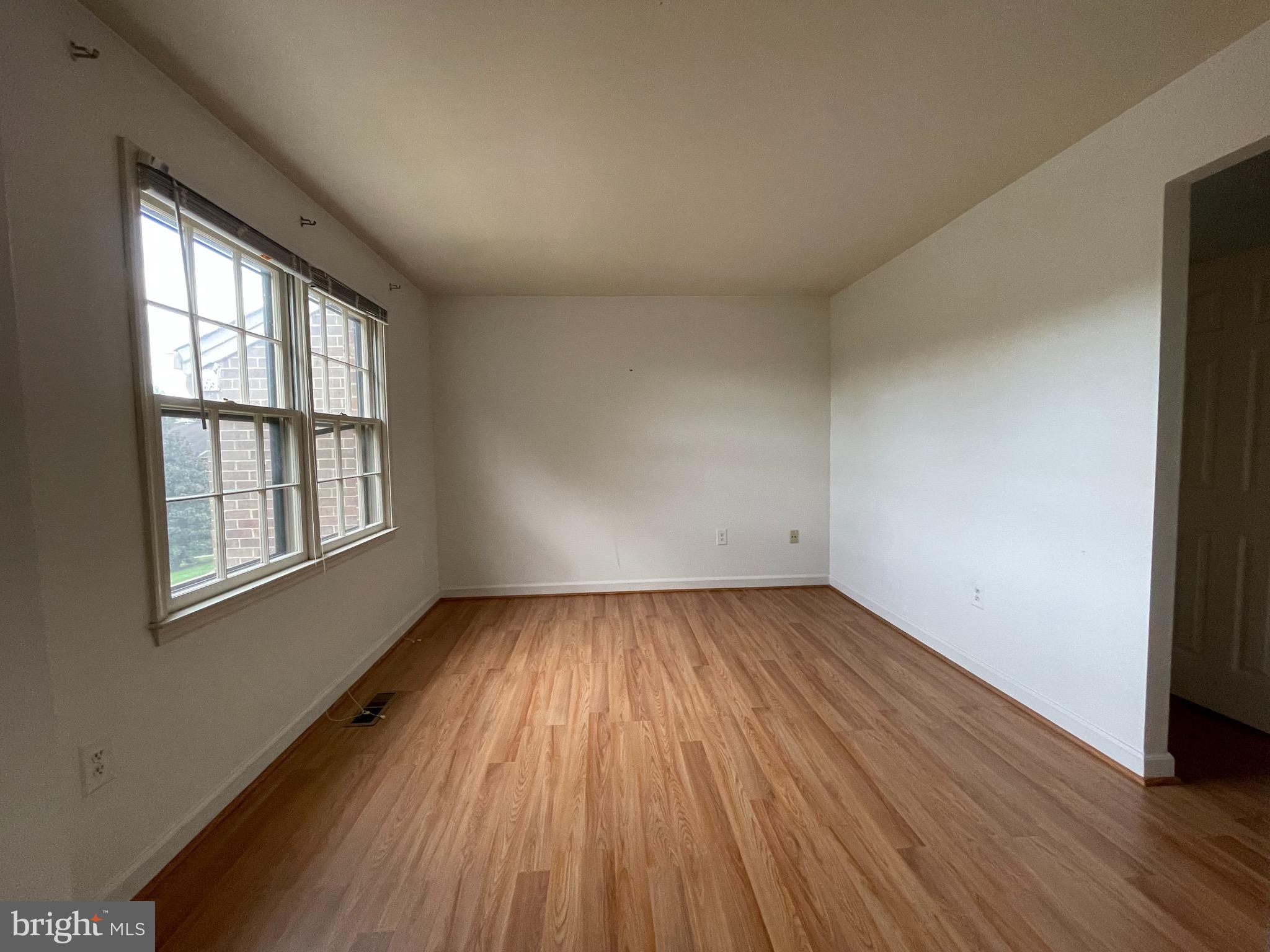 OLD GEORGETOWN VILLAGE - Residential Lease