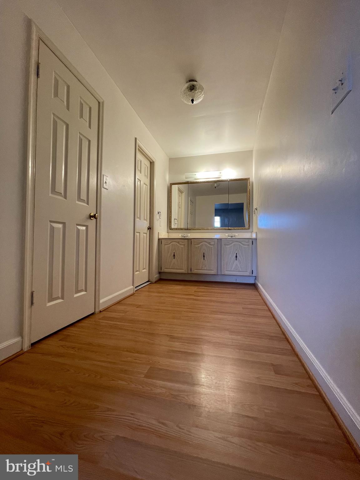 OLD GEORGETOWN VILLAGE - Residential Lease