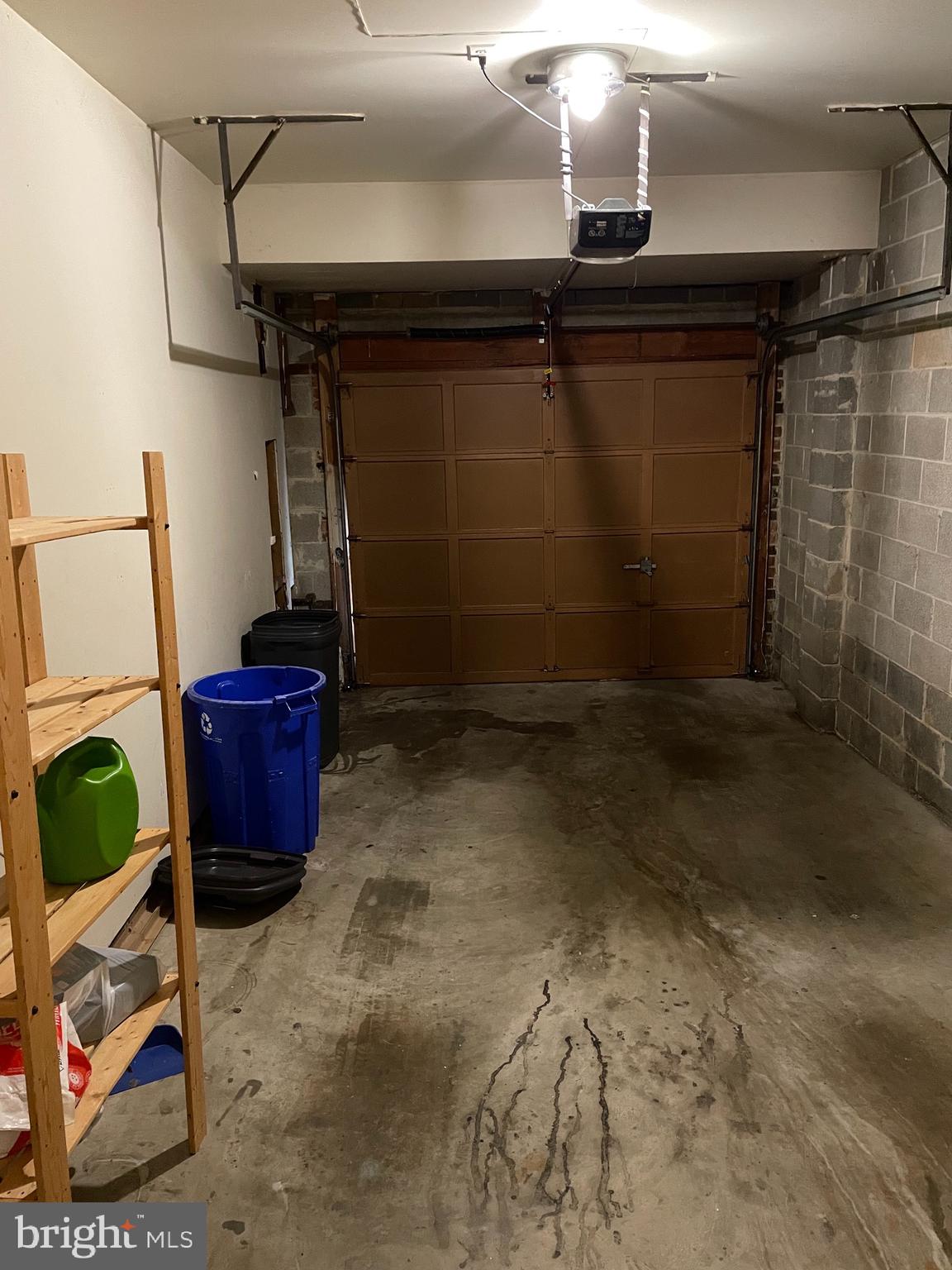 OLD GEORGETOWN VILLAGE - Residential Lease