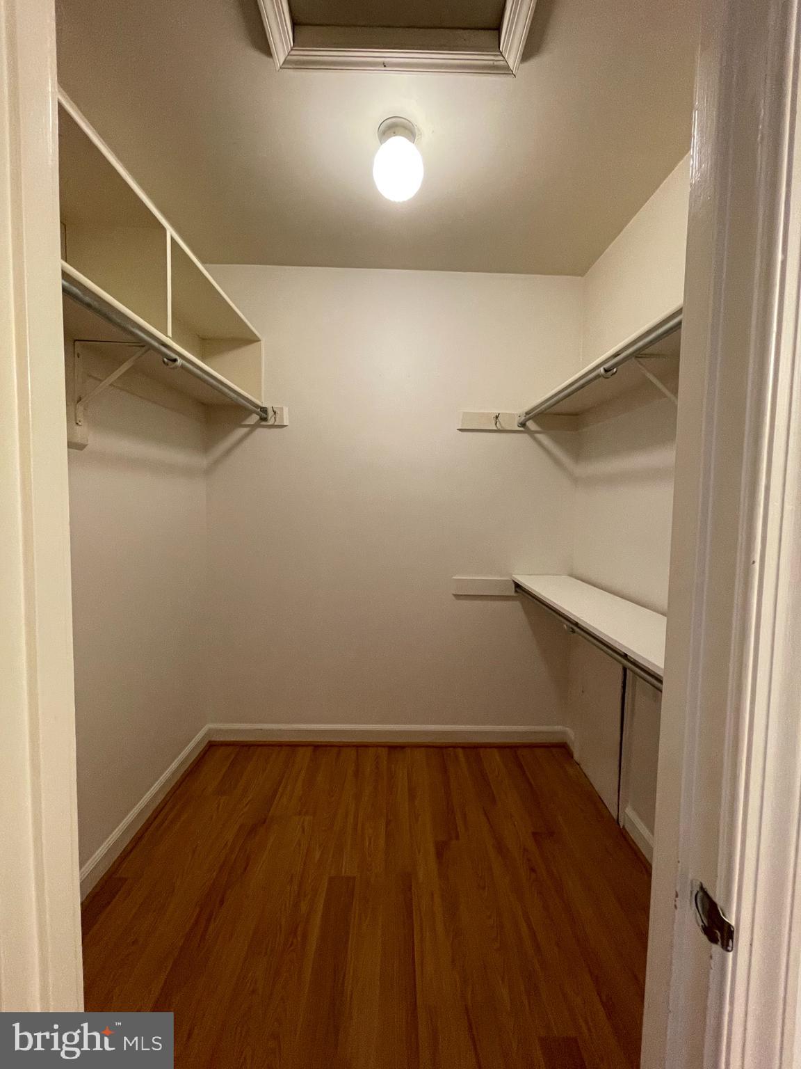 OLD GEORGETOWN VILLAGE - Residential Lease