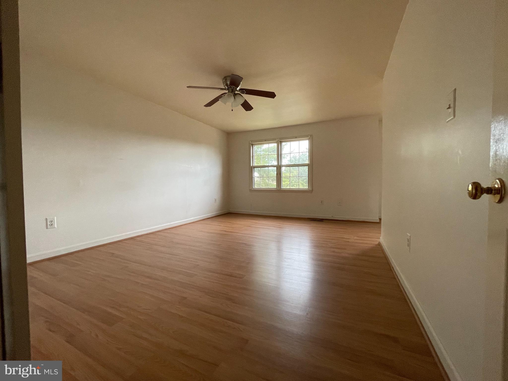 OLD GEORGETOWN VILLAGE - Residential Lease