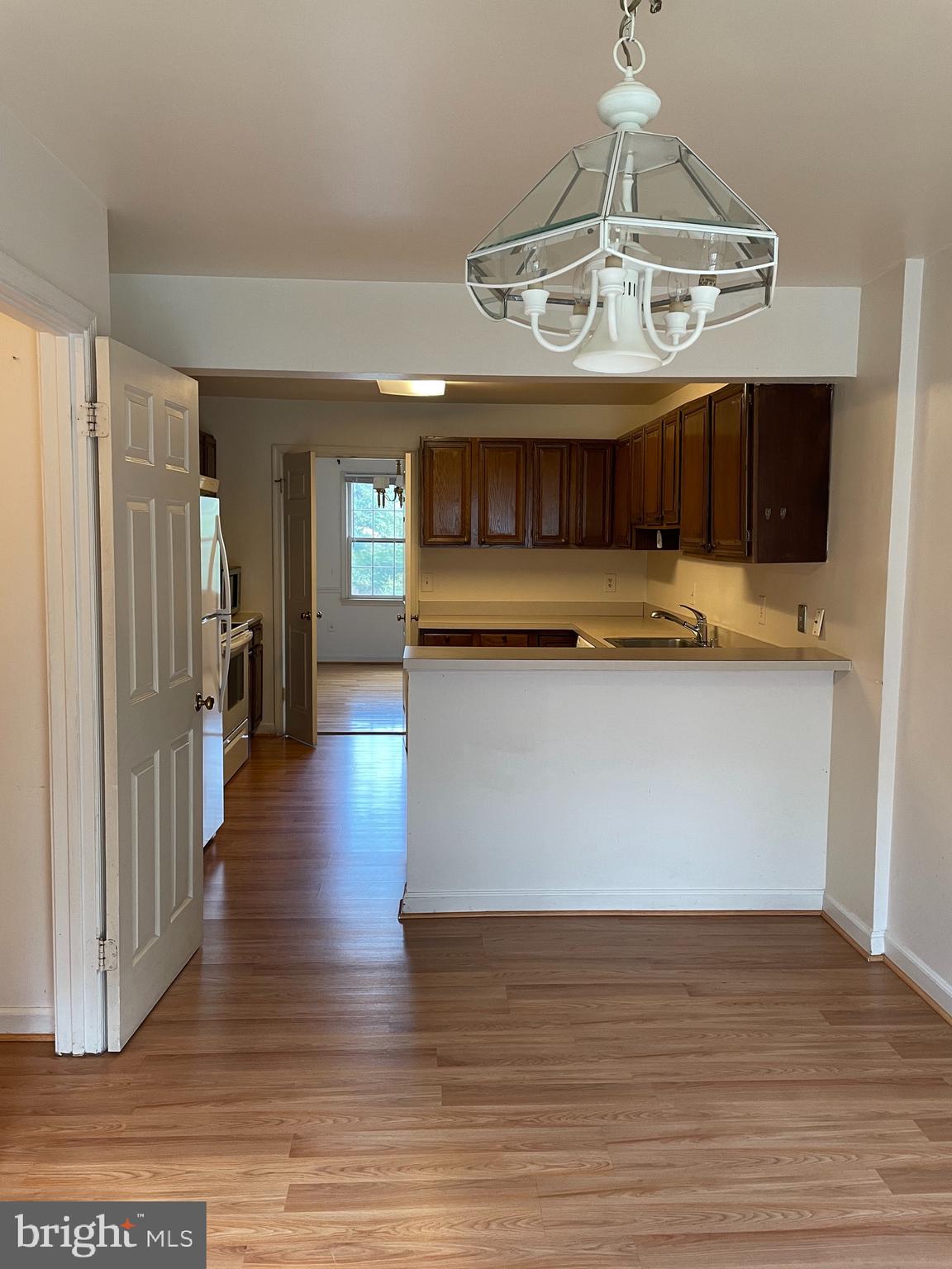 OLD GEORGETOWN VILLAGE - Residential Lease