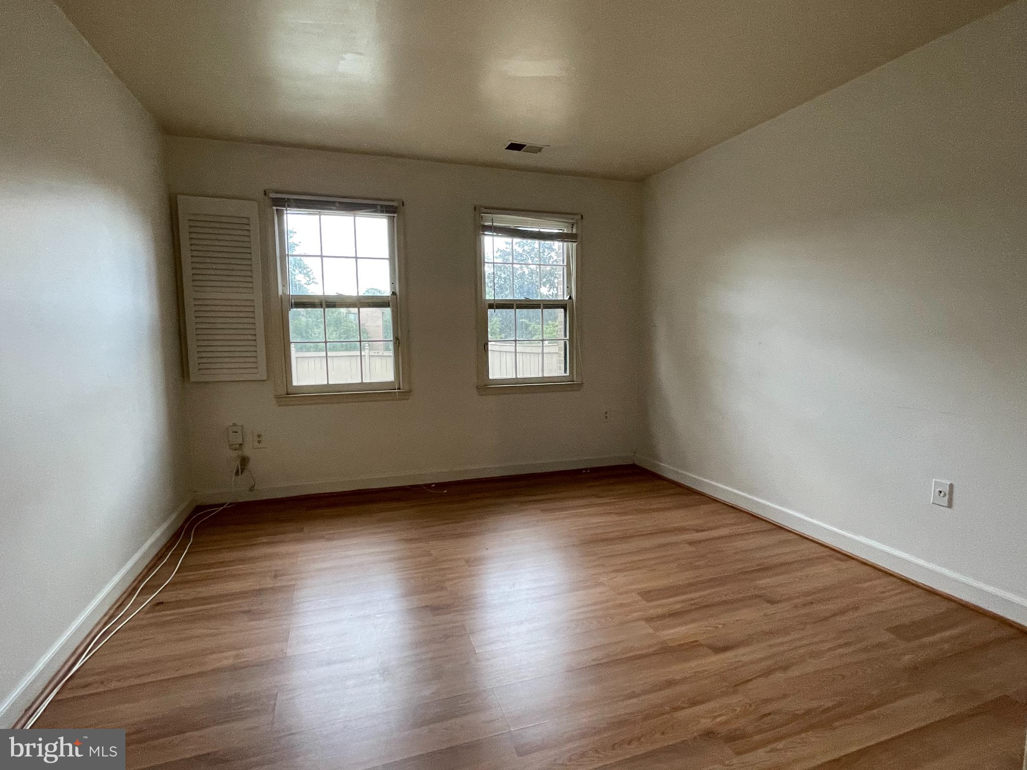 OLD GEORGETOWN VILLAGE - Residential Lease