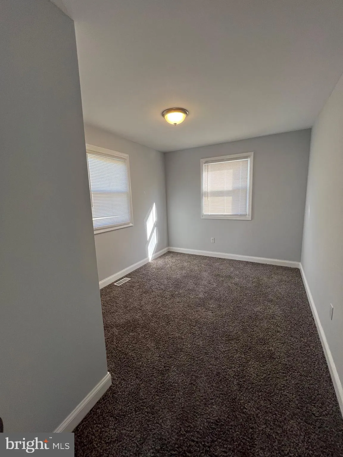 Pennsauken, New Jersey 08109, United States, 5 Bedrooms Bedrooms, ,2 BathroomsBathrooms,Residential,Pending,118384