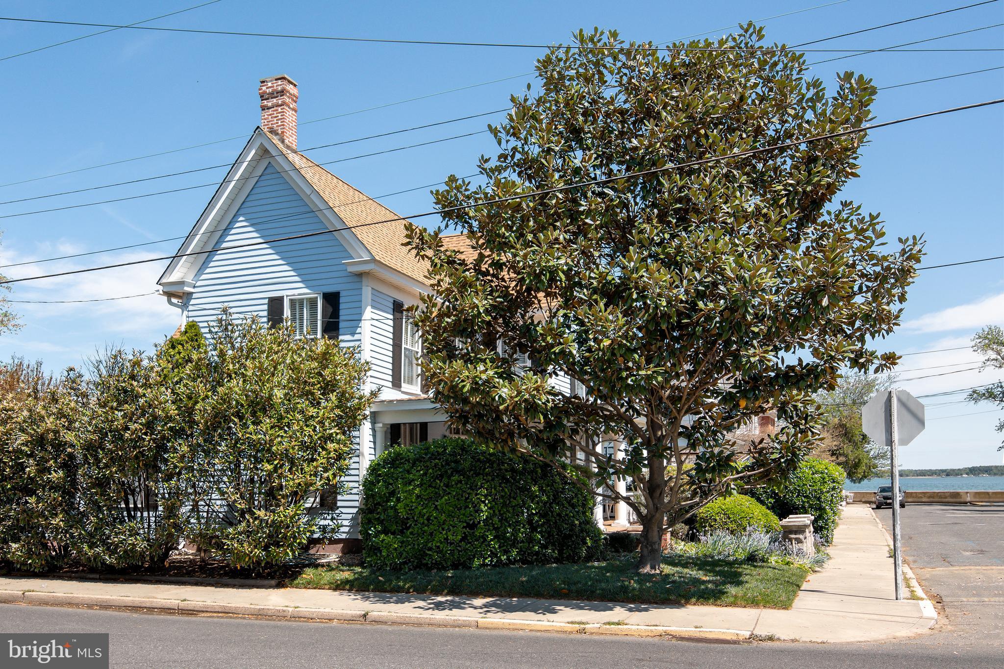 HISTORIC DISTRICT - WEST END - Residential