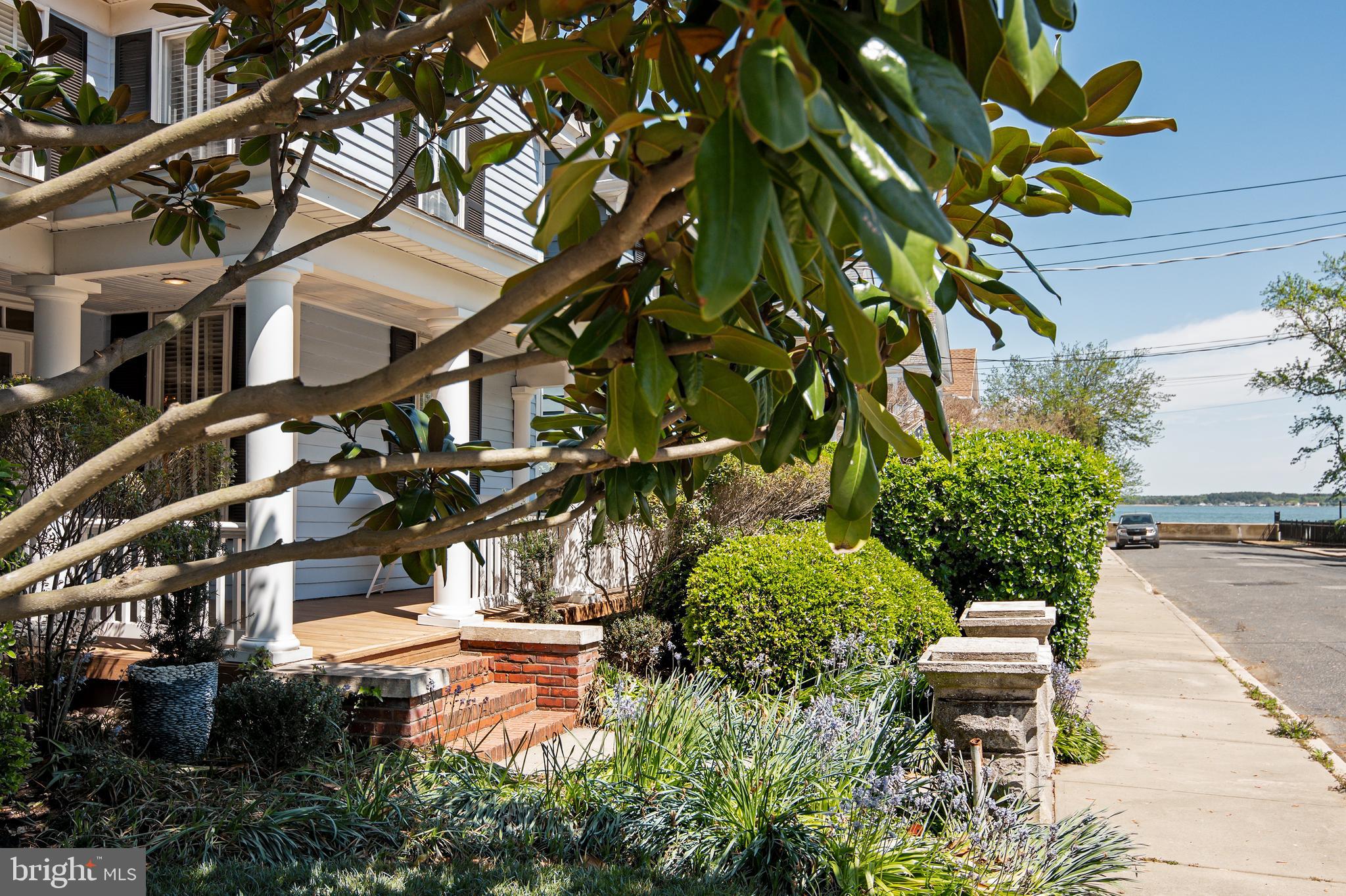 HISTORIC DISTRICT - WEST END - Residential