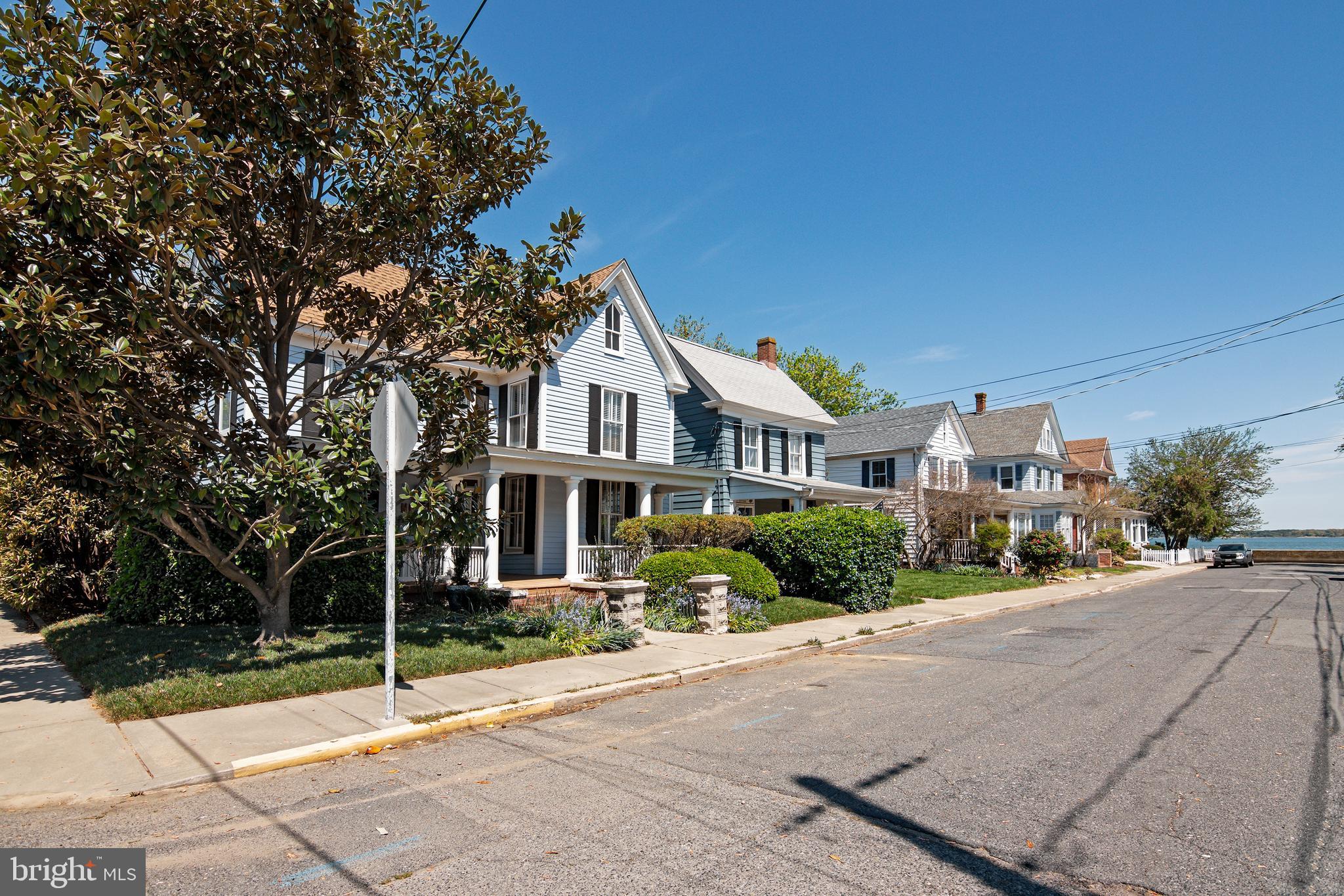 HISTORIC DISTRICT - WEST END - Residential