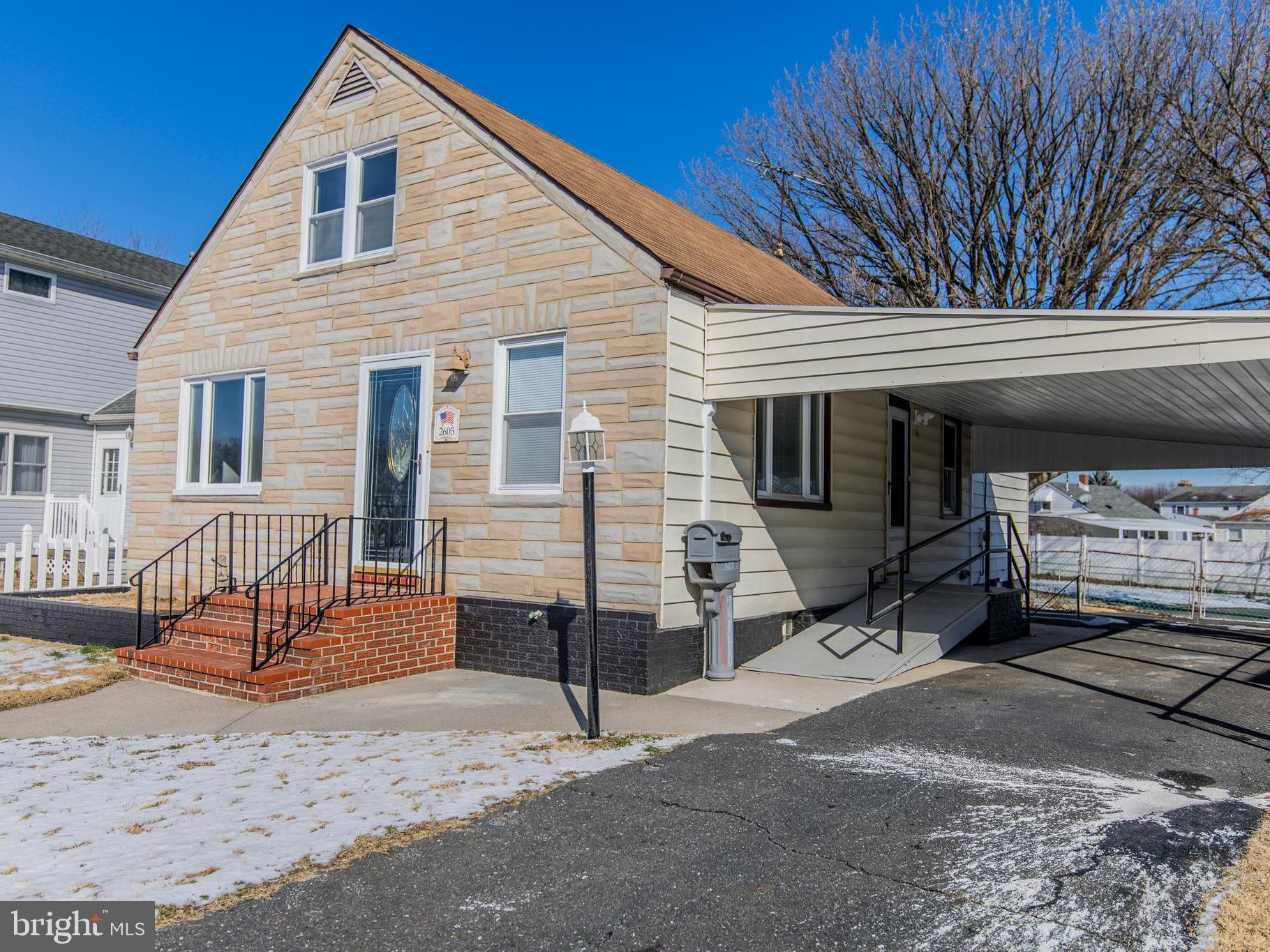 LYNBROOK - Residential