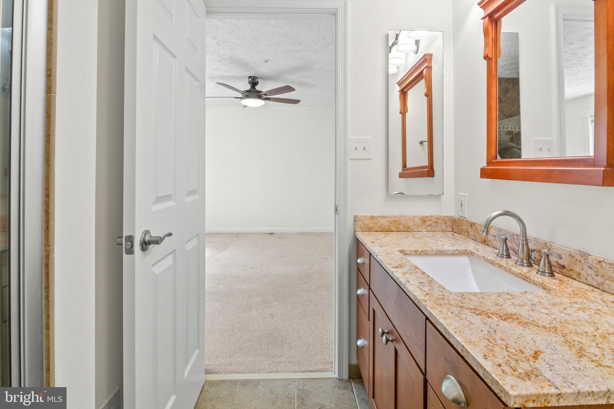 QUINCE ORCHARD KNOLLS - Residential