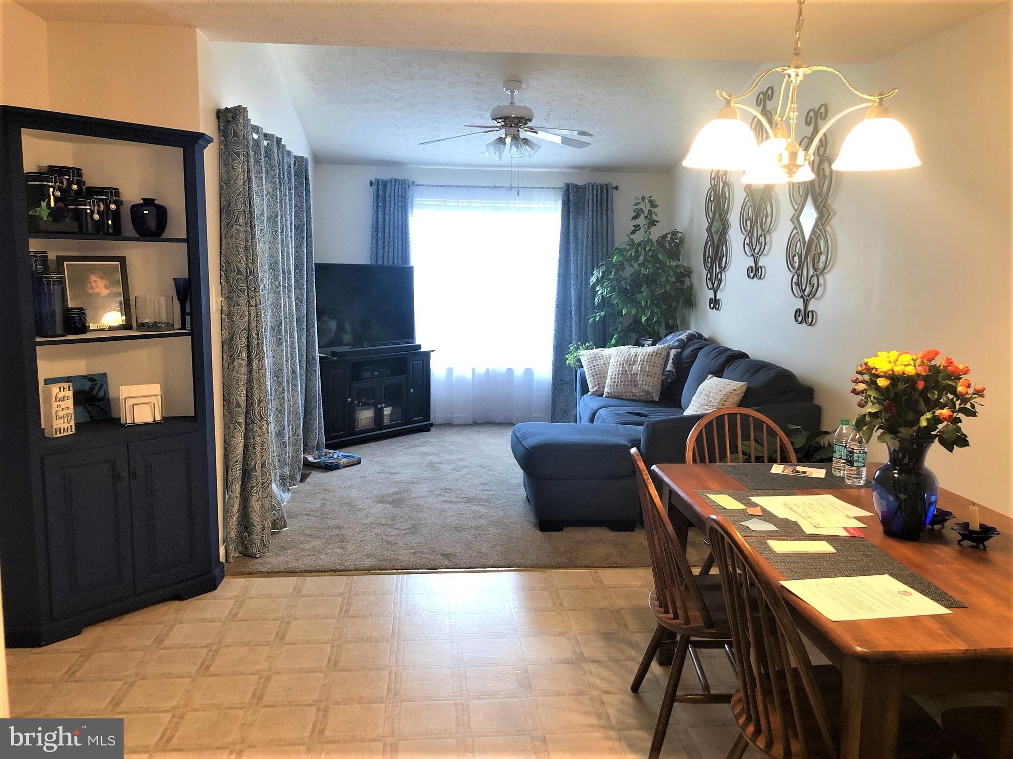 CONSTANT FRIENDSHIP - Residential Lease