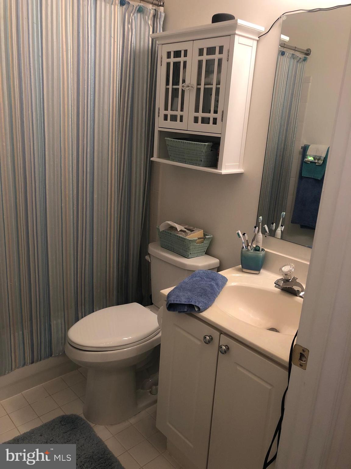 CONSTANT FRIENDSHIP - Residential Lease