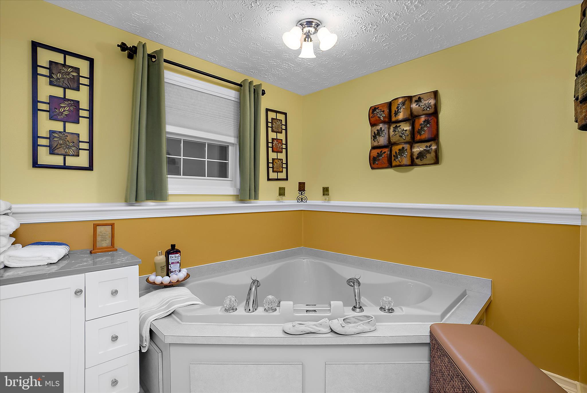 SHANNON SQUARE - Residential