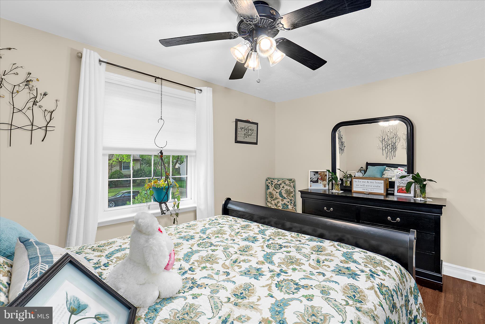 SHANNON SQUARE - Residential