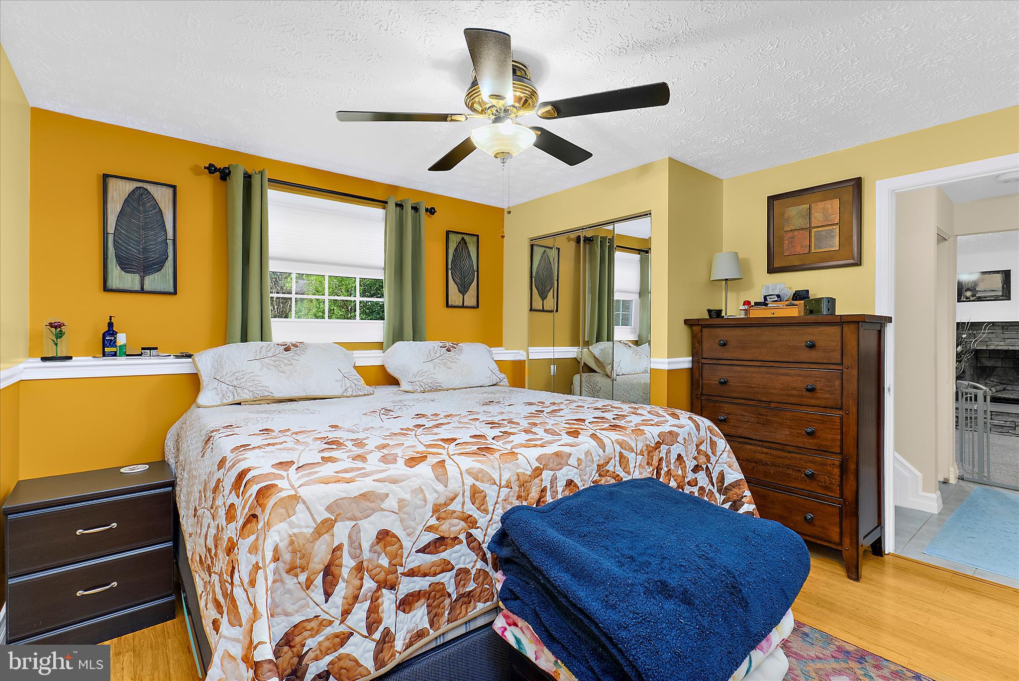 SHANNON SQUARE - Residential