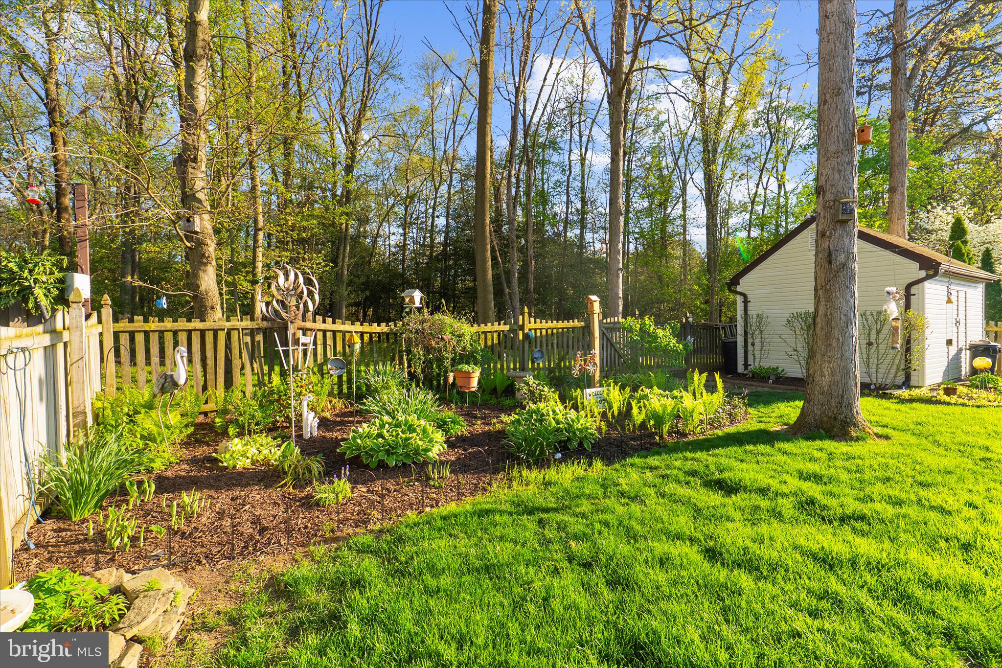 SHANNON SQUARE - Residential