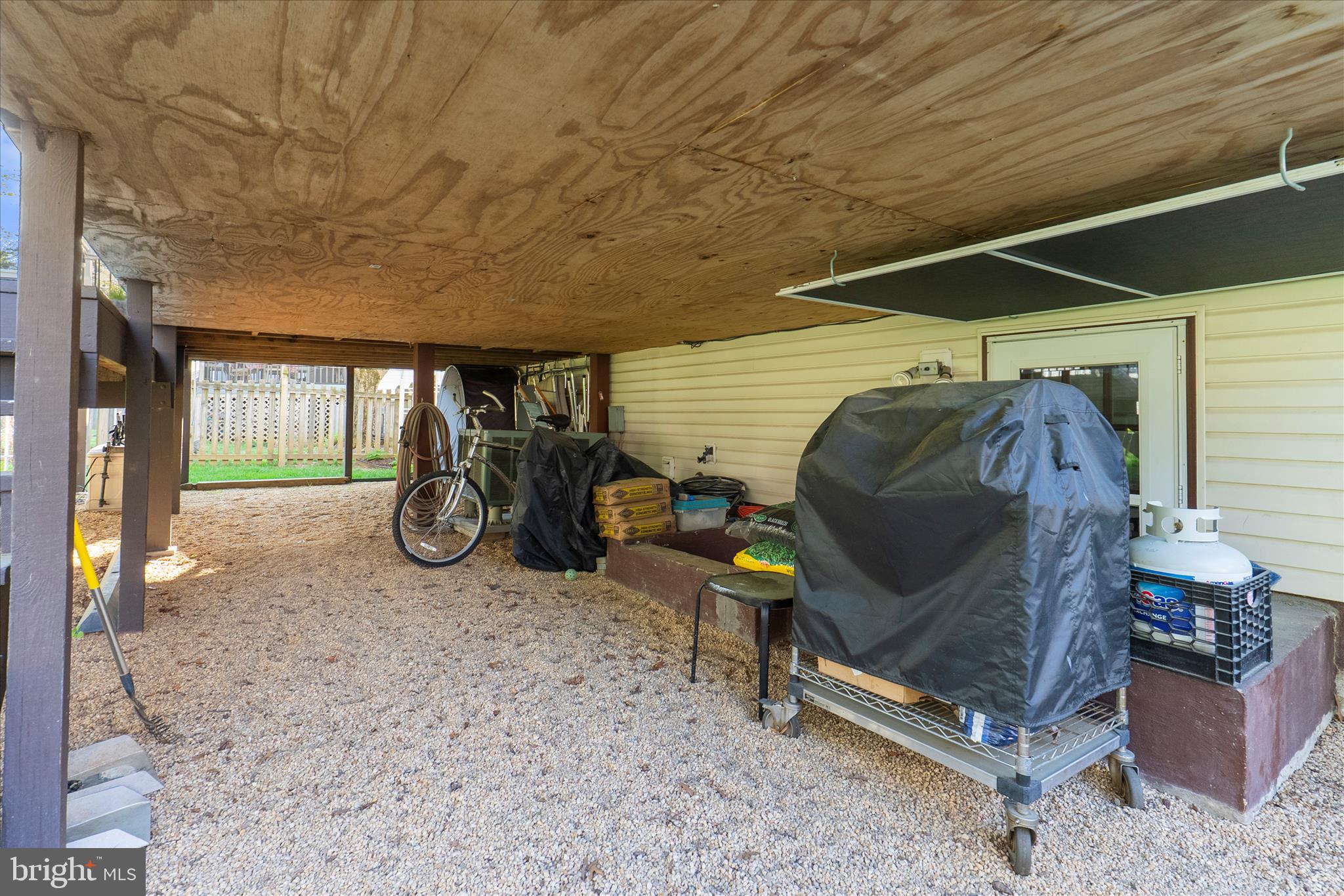 SHANNON SQUARE - Residential