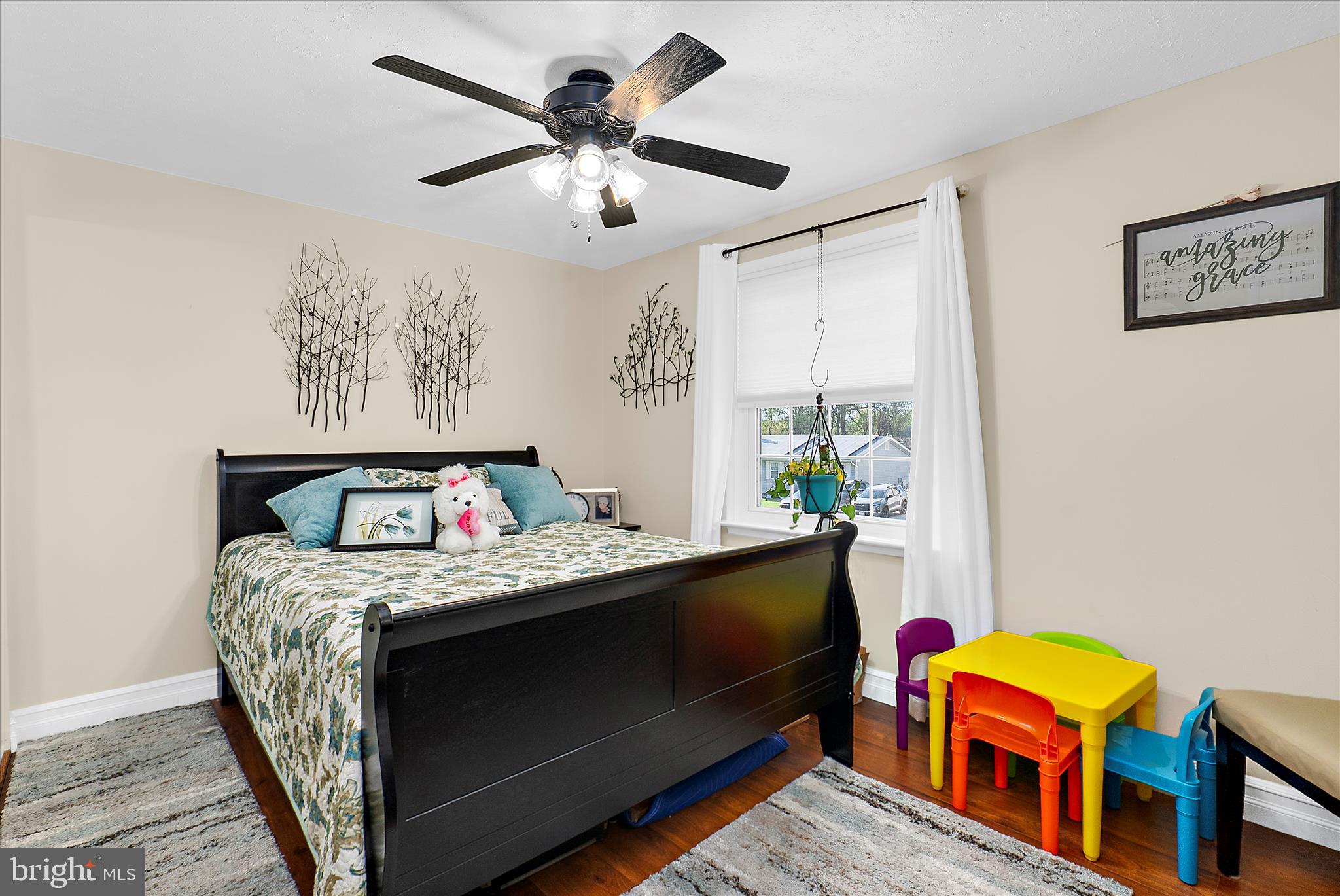 SHANNON SQUARE - Residential