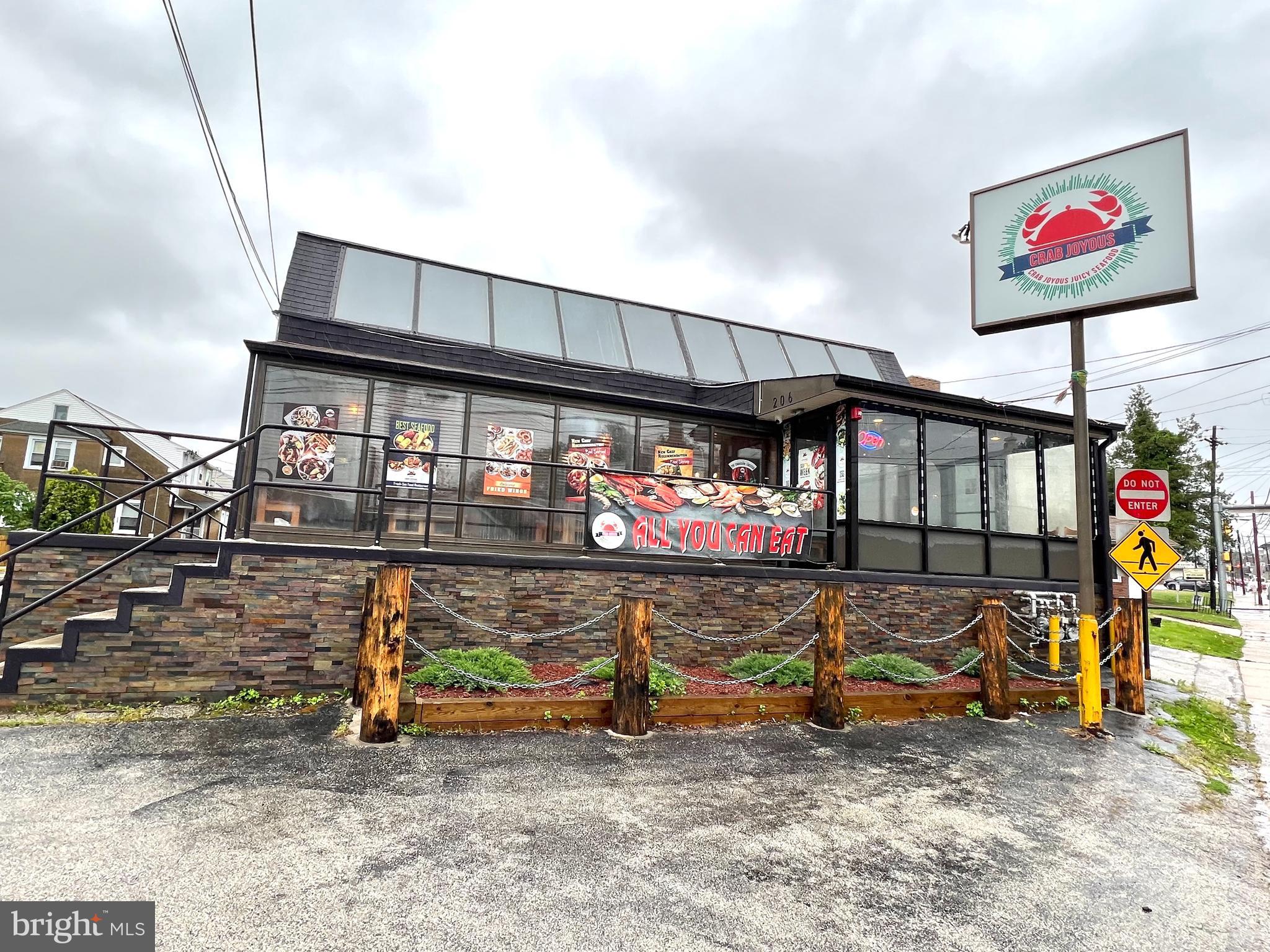 CLIFTON HEIGHTS - Residential