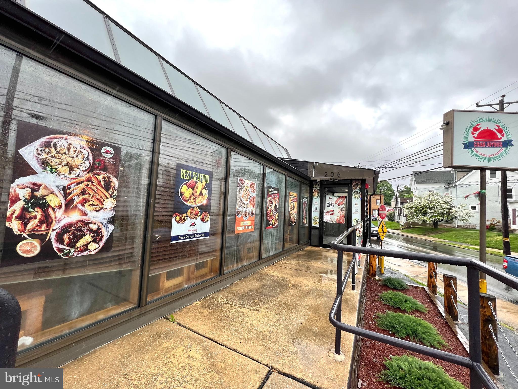 CLIFTON HEIGHTS - Residential