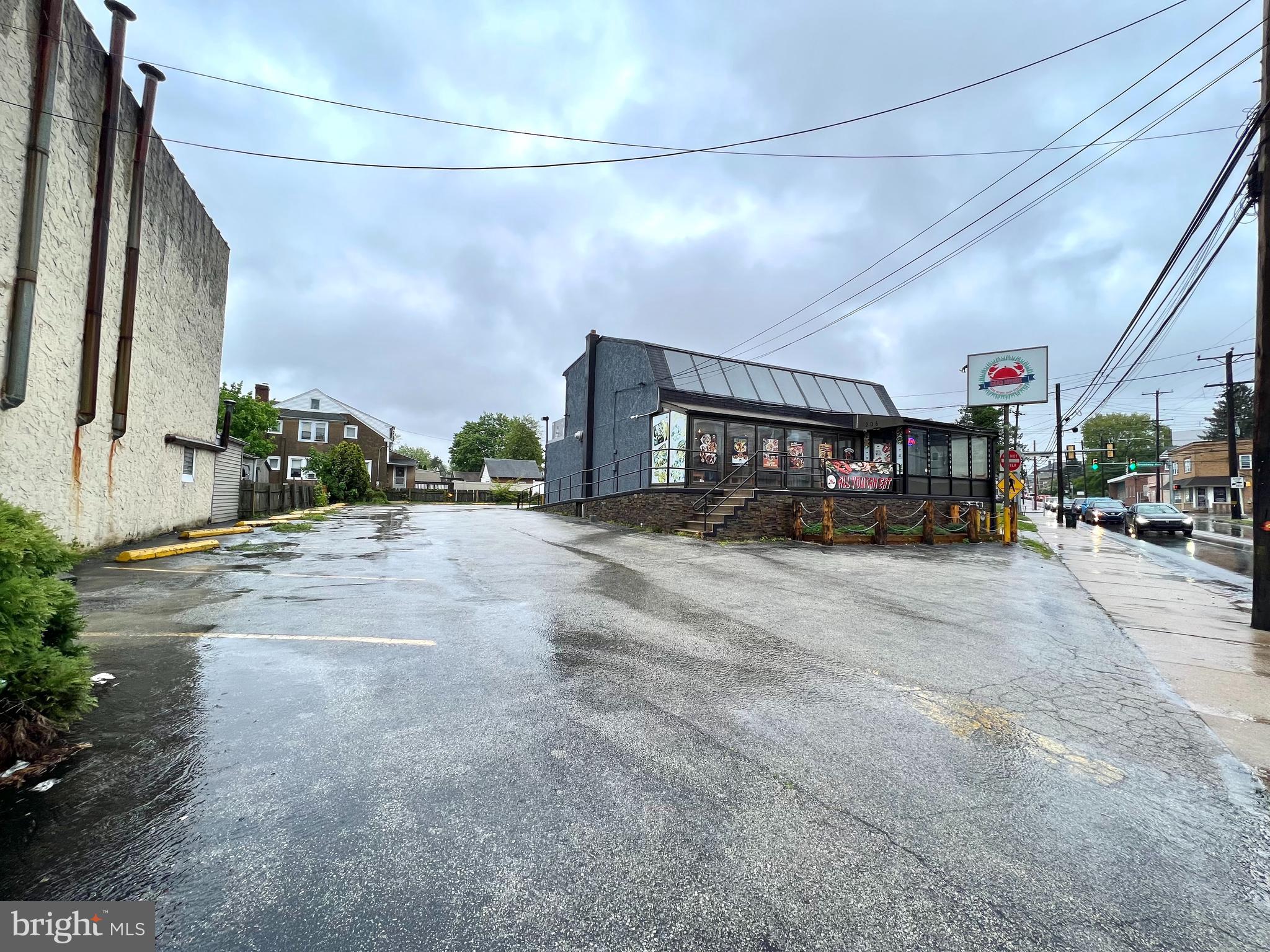 CLIFTON HEIGHTS - Residential