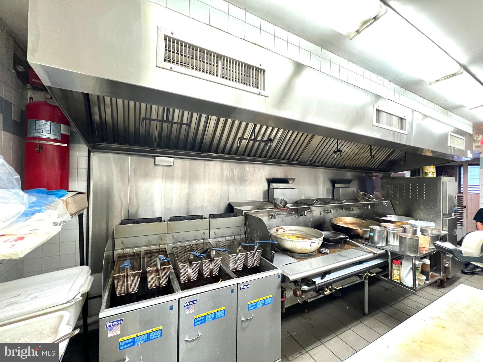 CLIFTON HEIGHTS - Residential