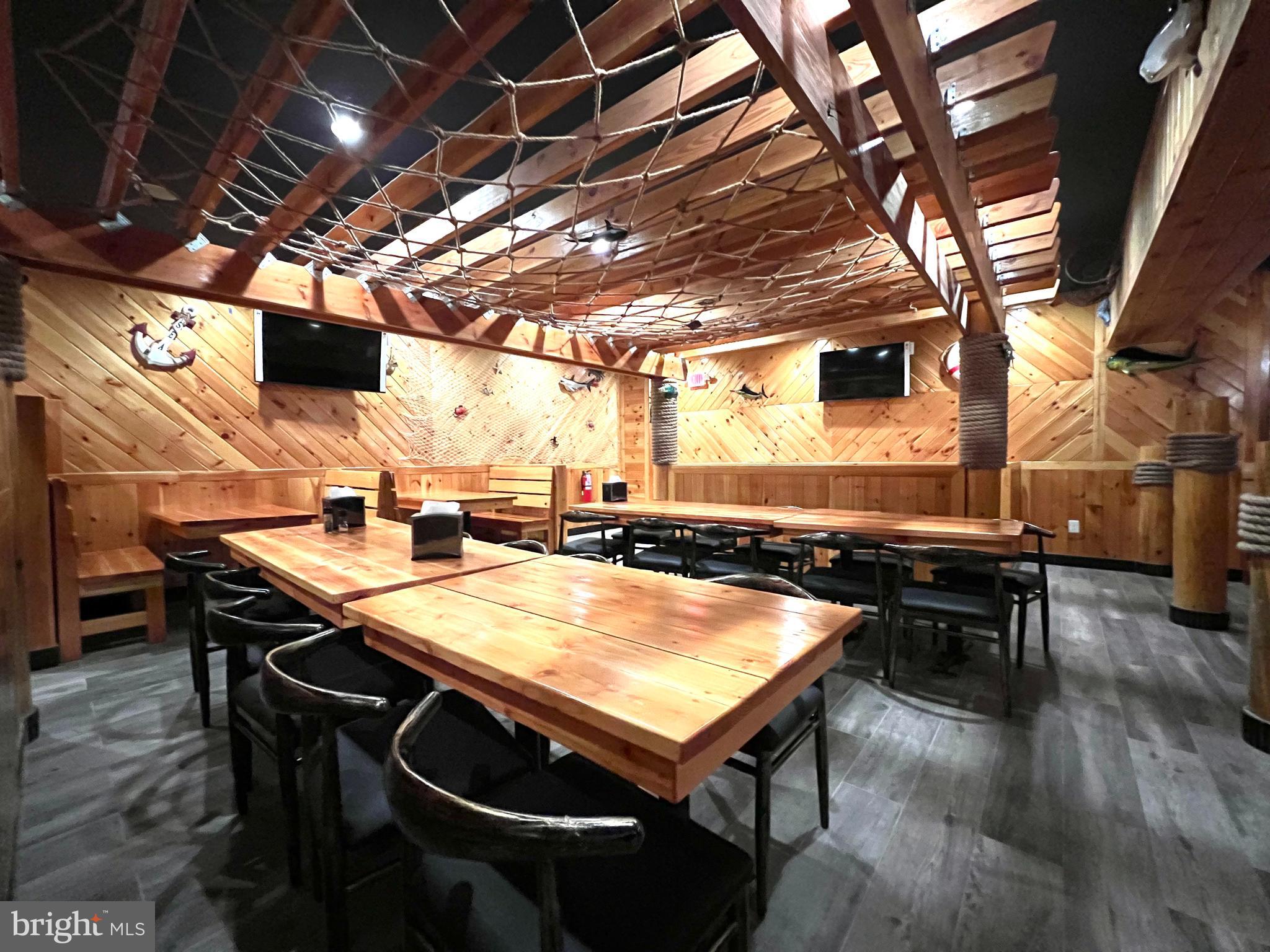 CLIFTON HEIGHTS - Residential