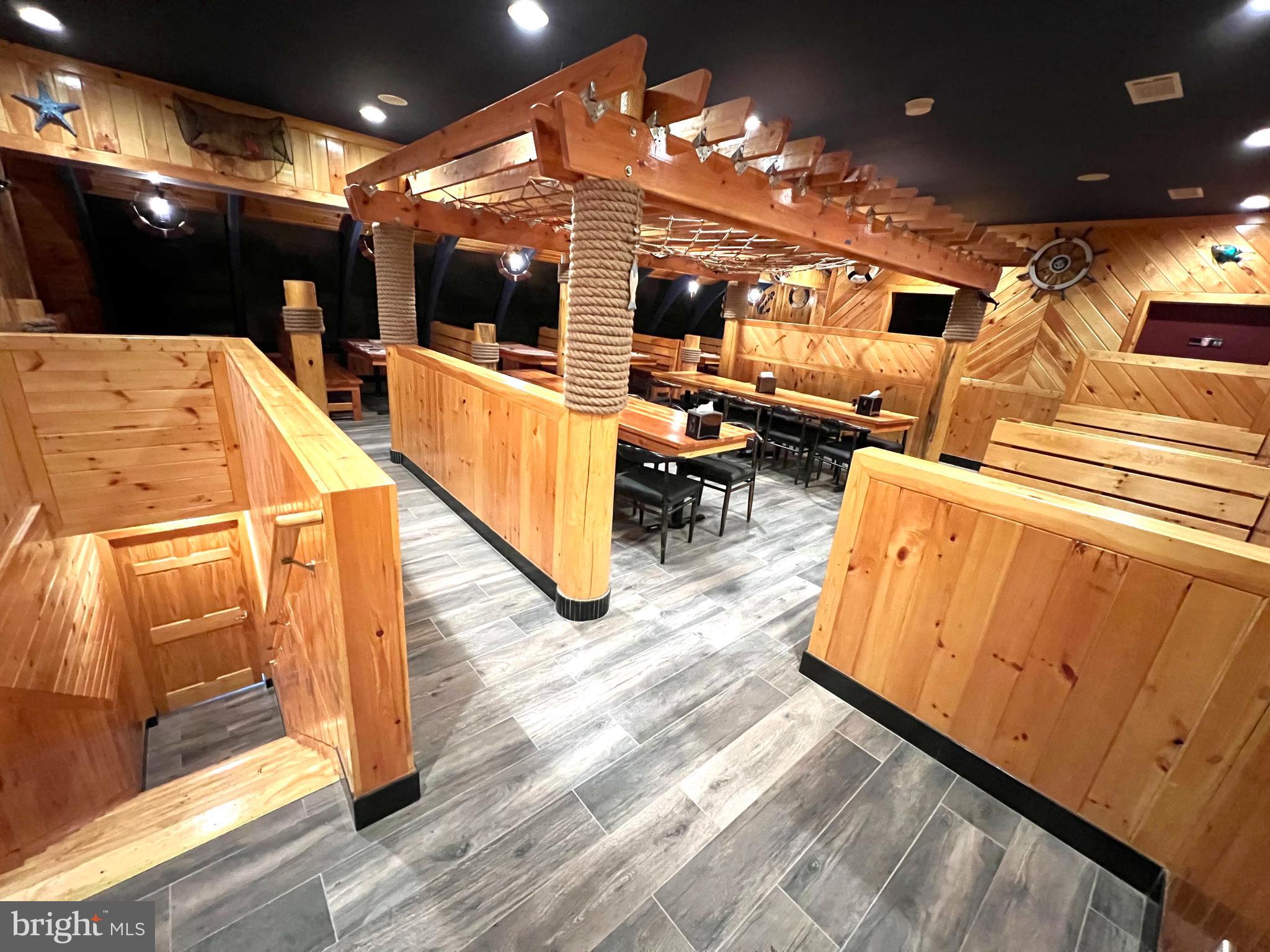 CLIFTON HEIGHTS - Residential