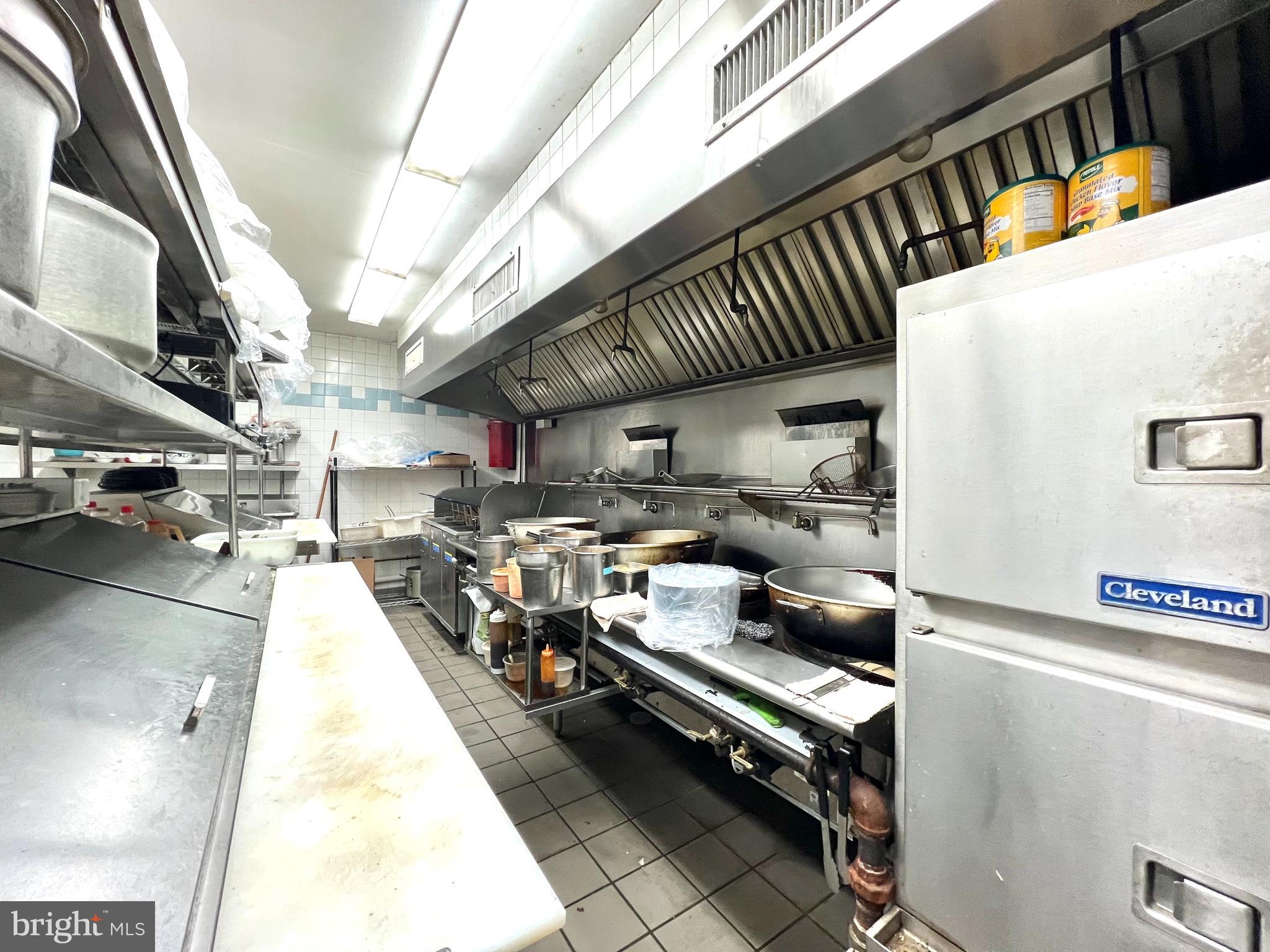 CLIFTON HEIGHTS - Residential