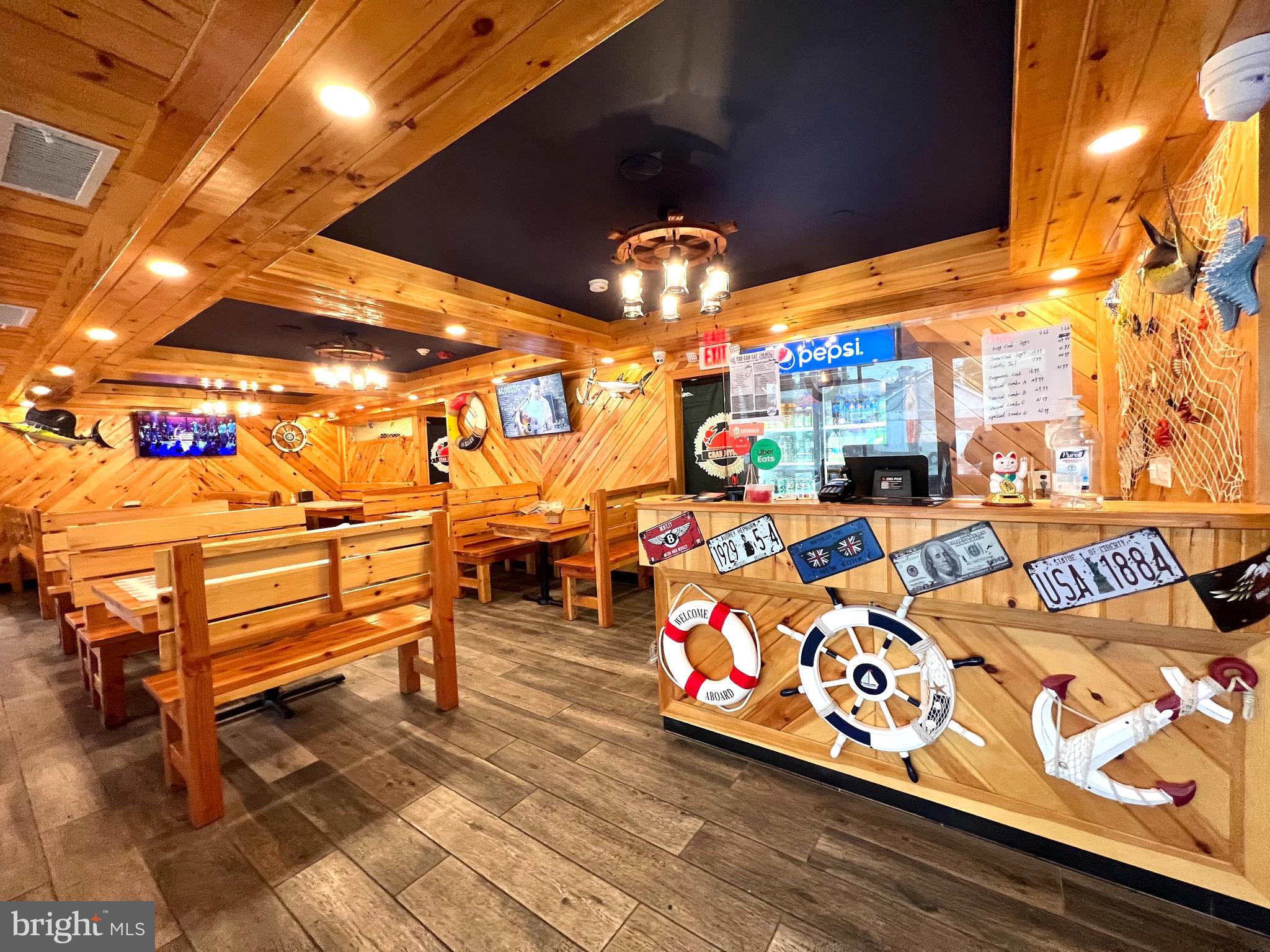 CLIFTON HEIGHTS - Residential