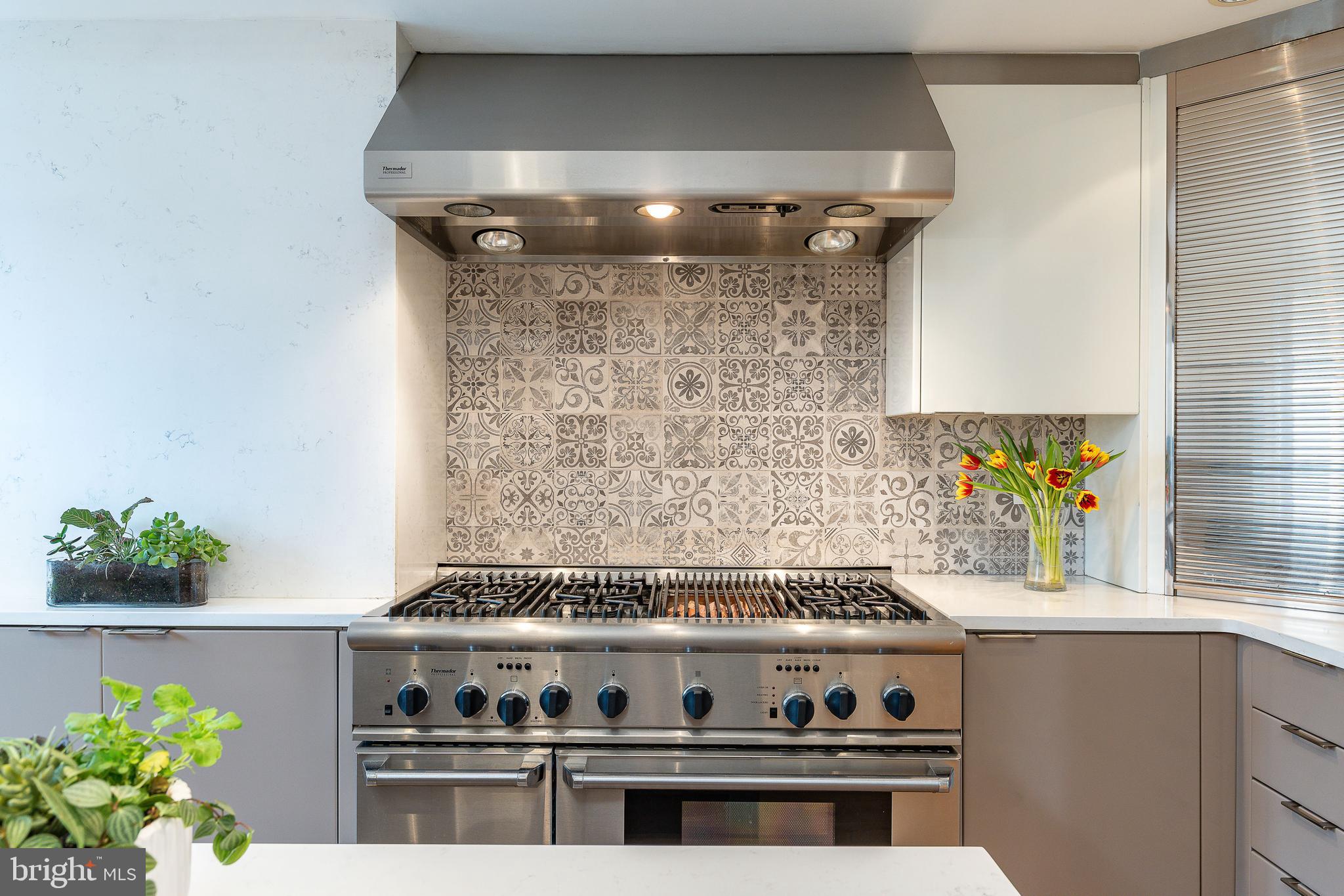 SOCIETY HILL - Residential