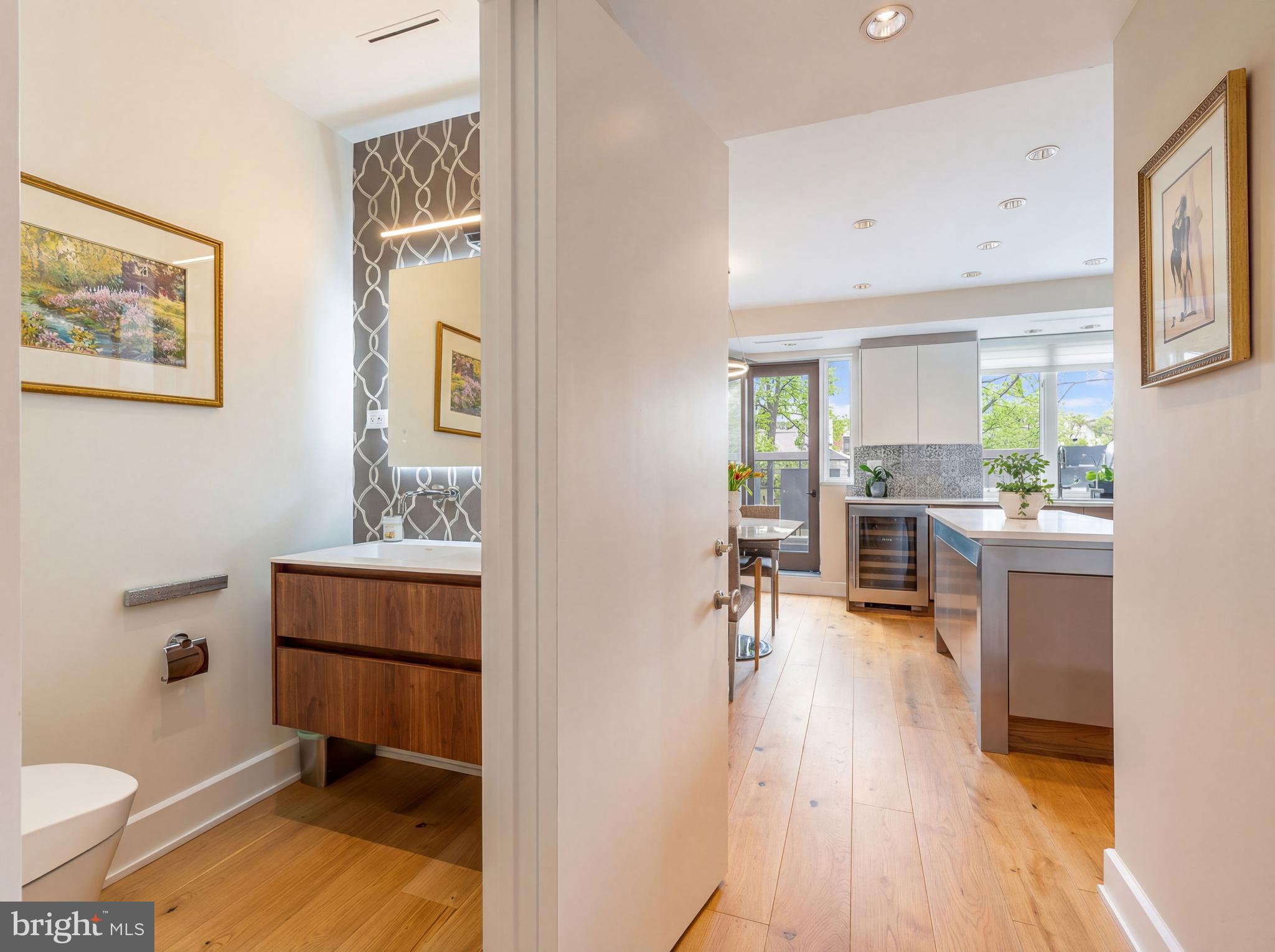 SOCIETY HILL - Residential