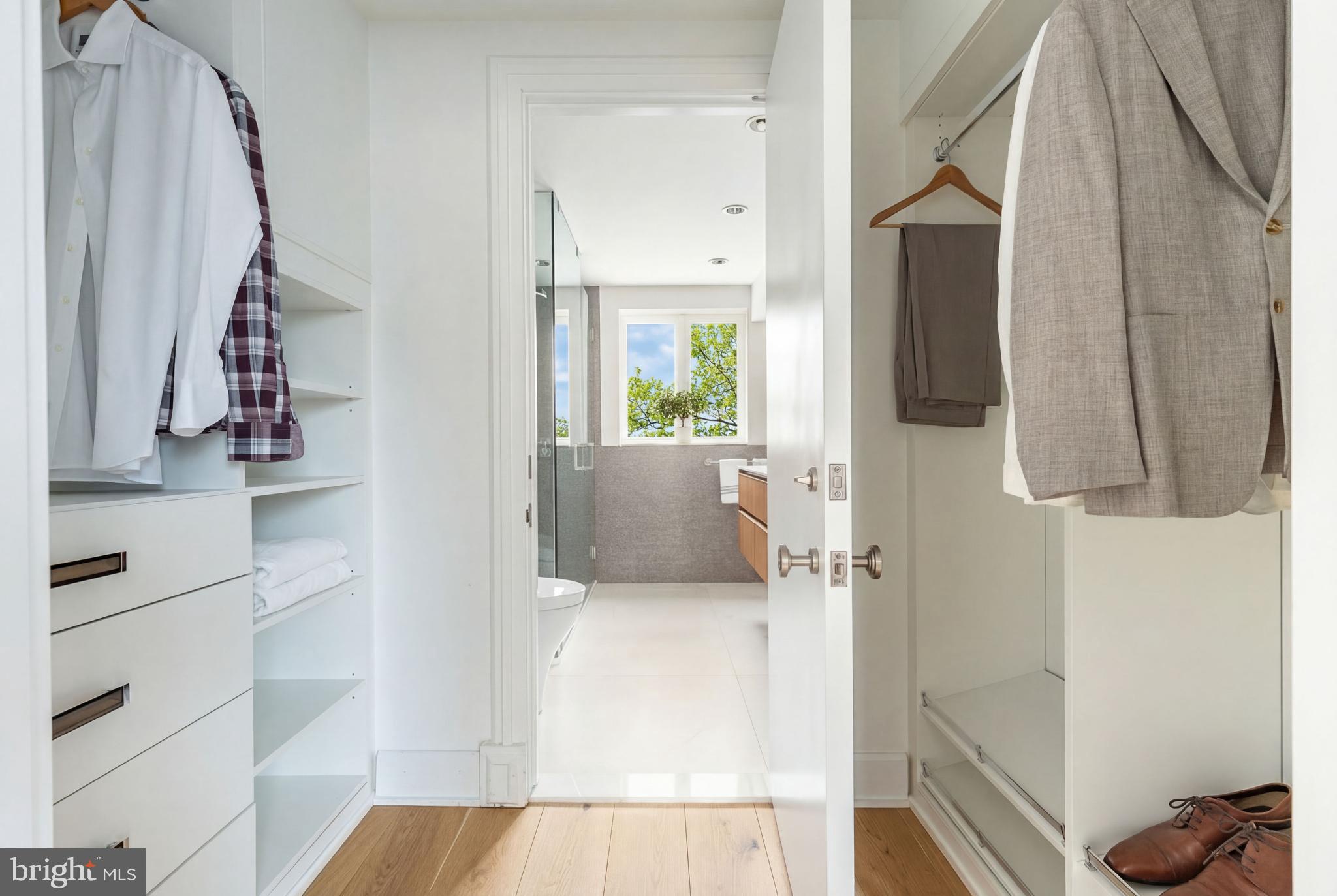 SOCIETY HILL - Residential