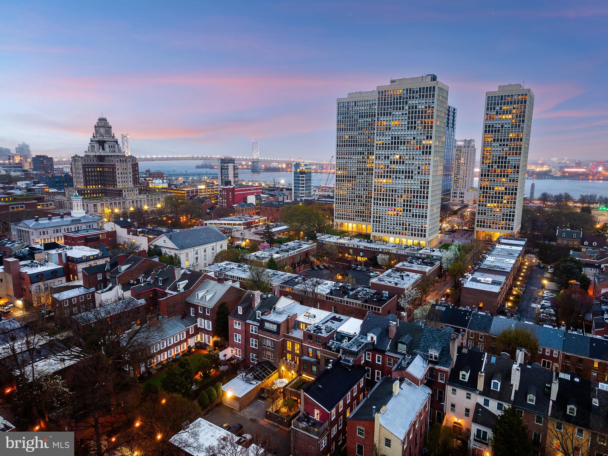 SOCIETY HILL - Residential