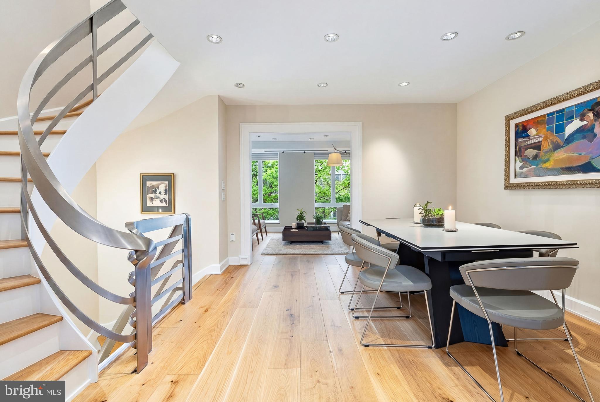 SOCIETY HILL - Residential