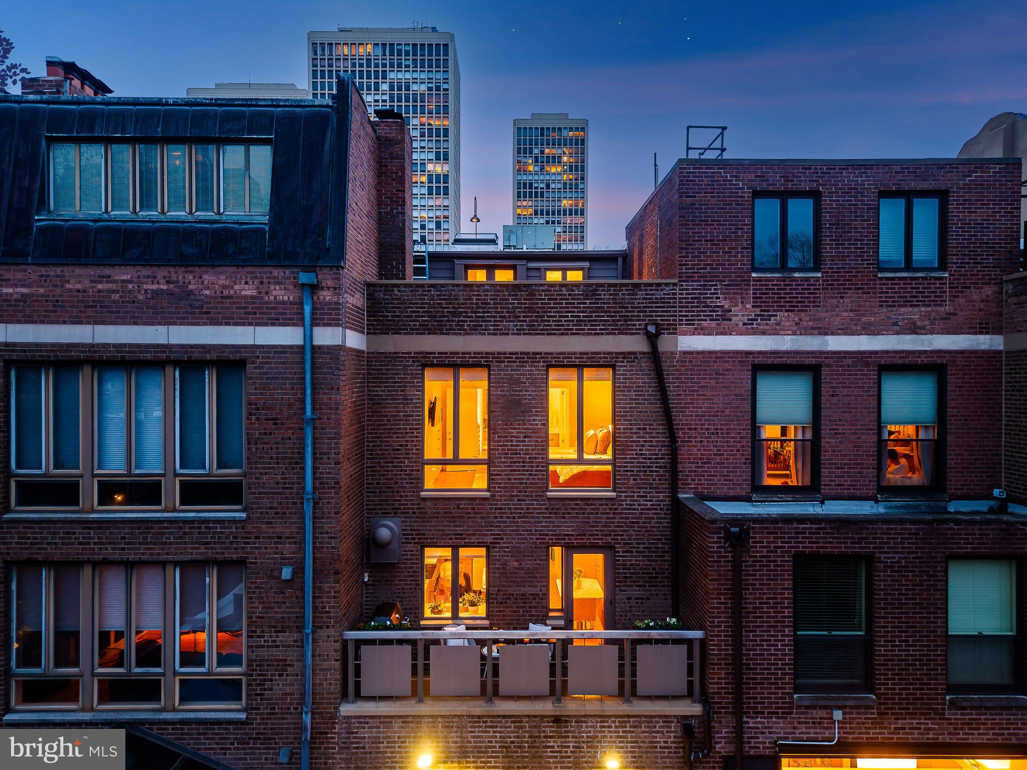 SOCIETY HILL - Residential